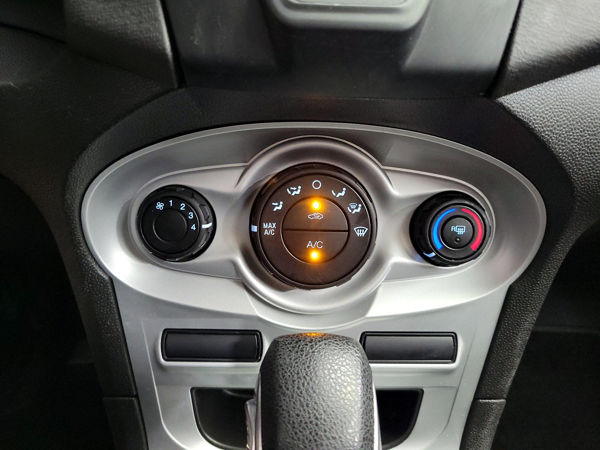 Thumbnail: 2019 Ford Fiesta - 16