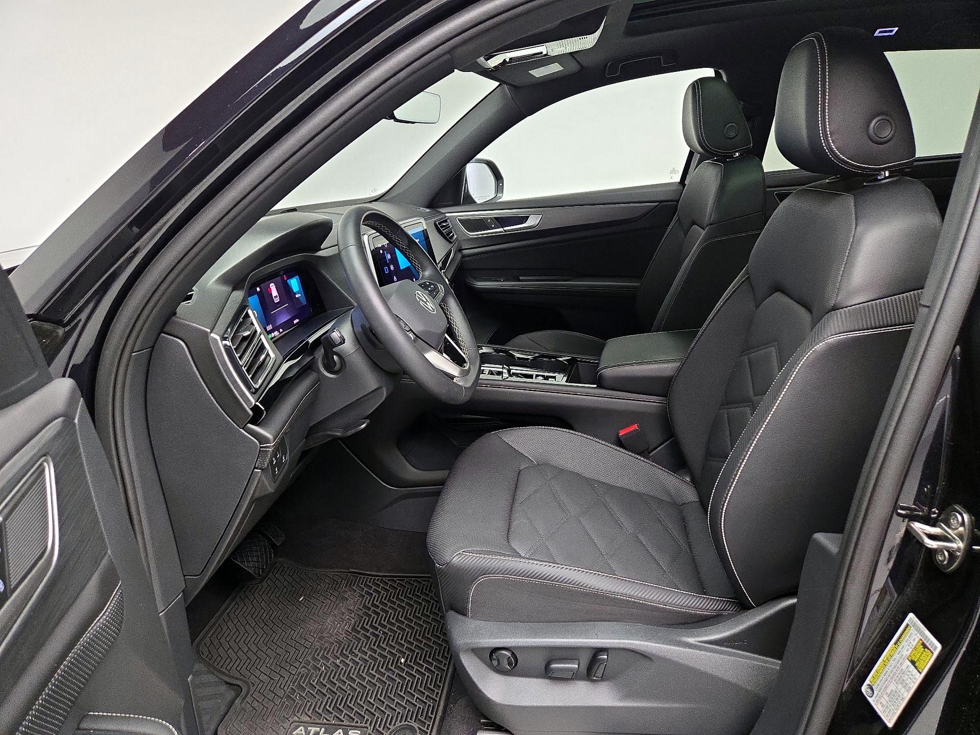 Thumbnail: 2024 Volkswagen Atlas - 11