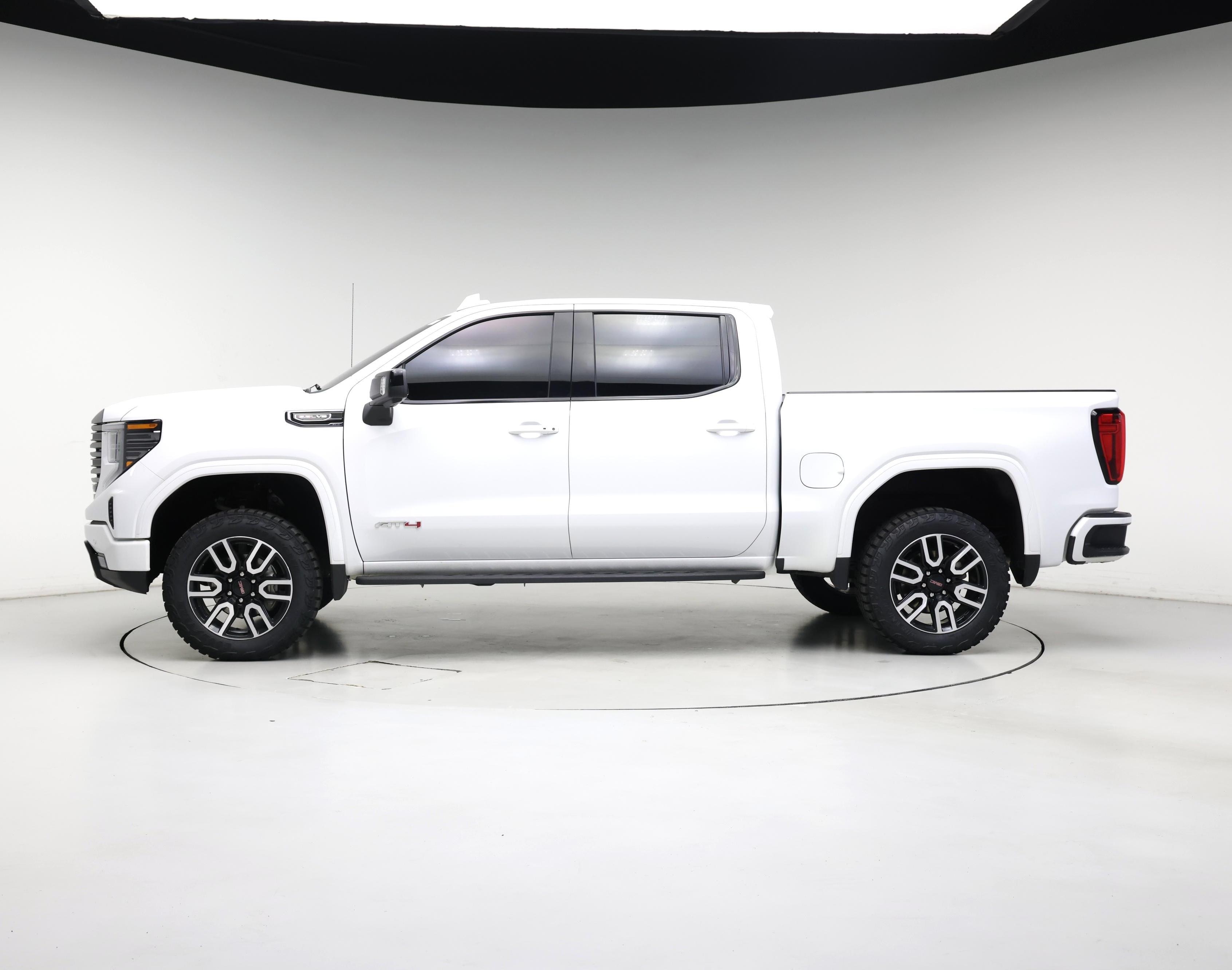 Thumbnail: 2024 GMC Sierra 1500 - 3
