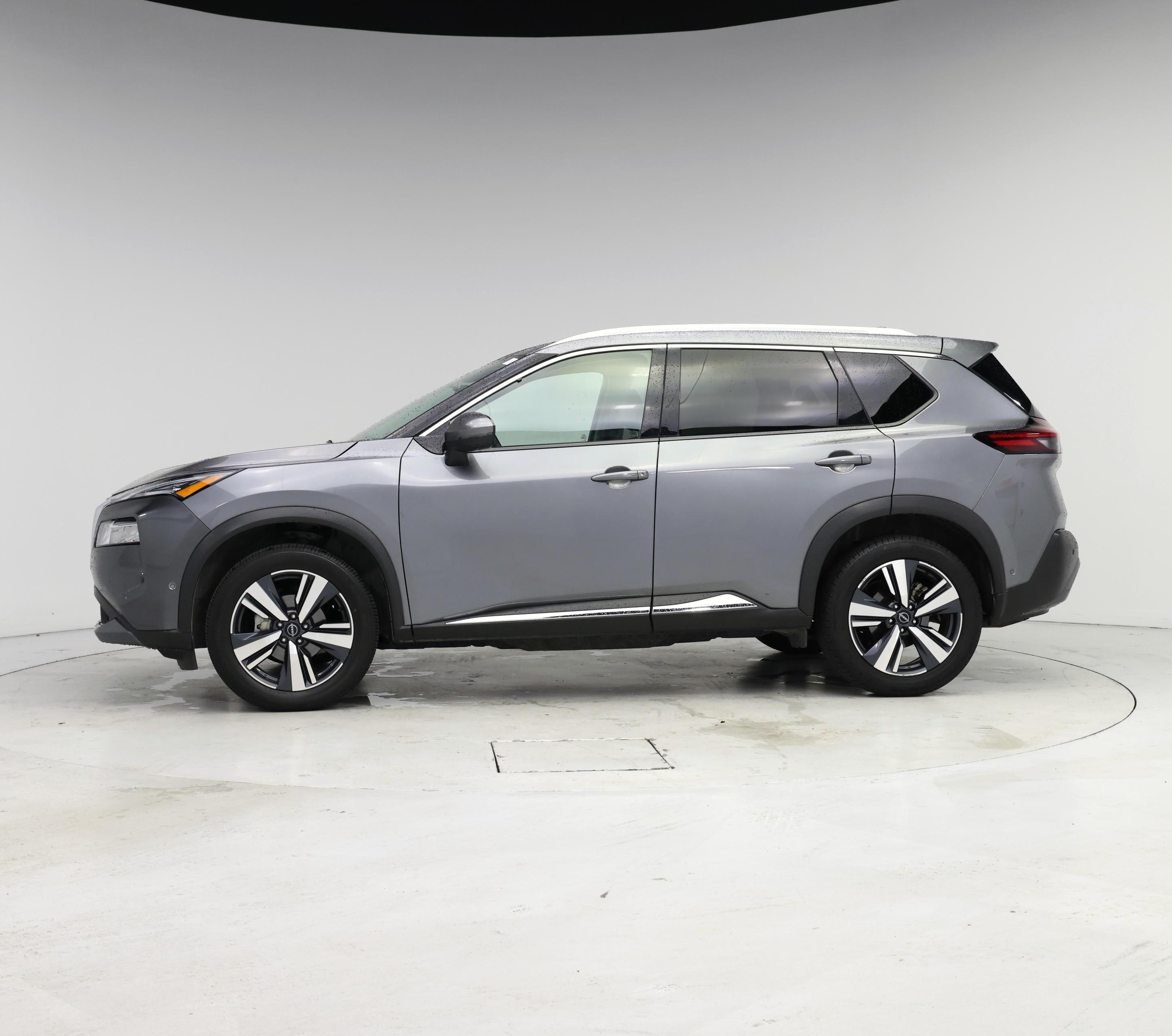 Thumbnail: 2023 Nissan Rogue - 3