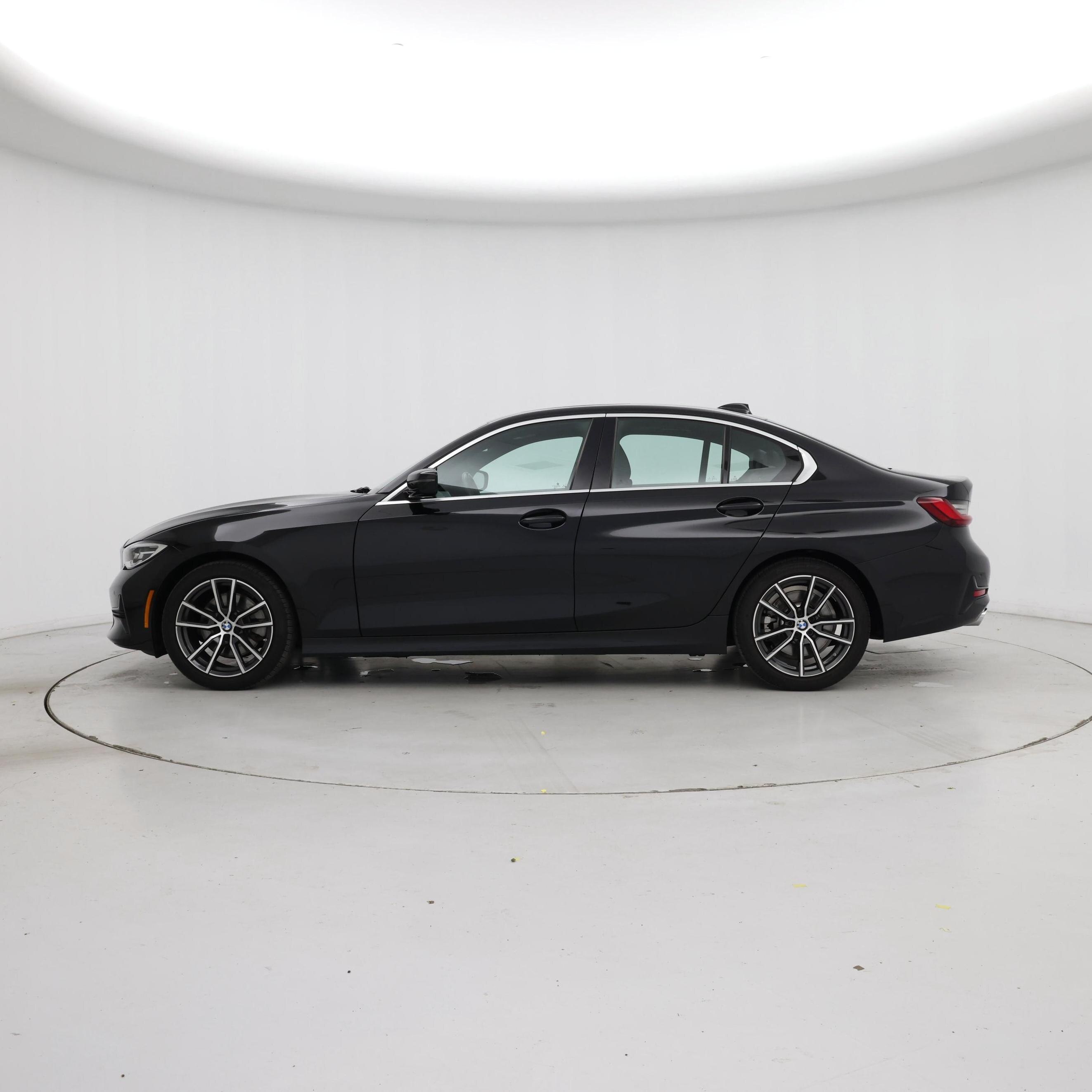 Thumbnail: 2022 BMW 3 Series - 3