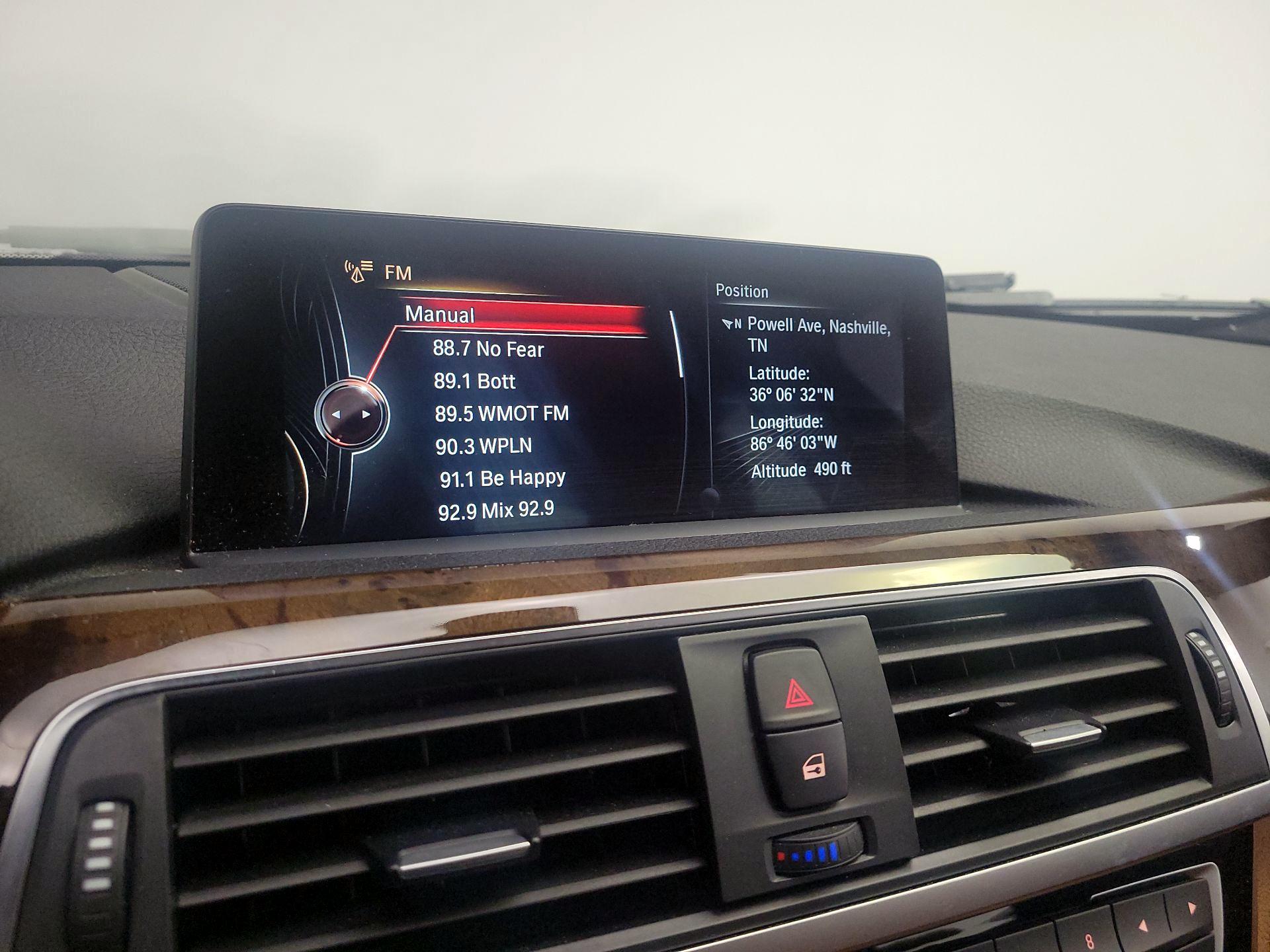 Thumbnail: 2016 BMW 3 Series - 16