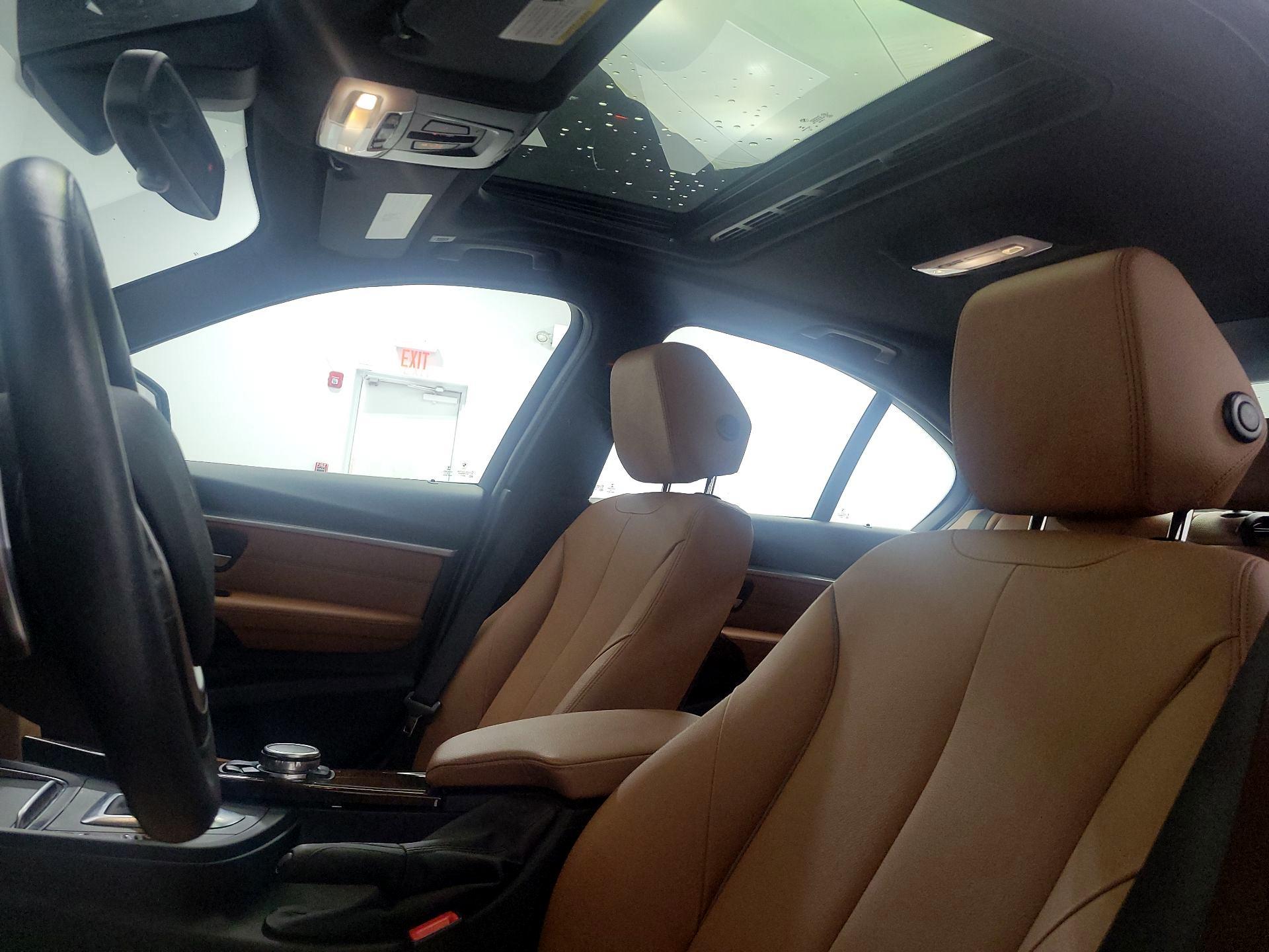 Thumbnail: 2016 BMW 3 Series - 20