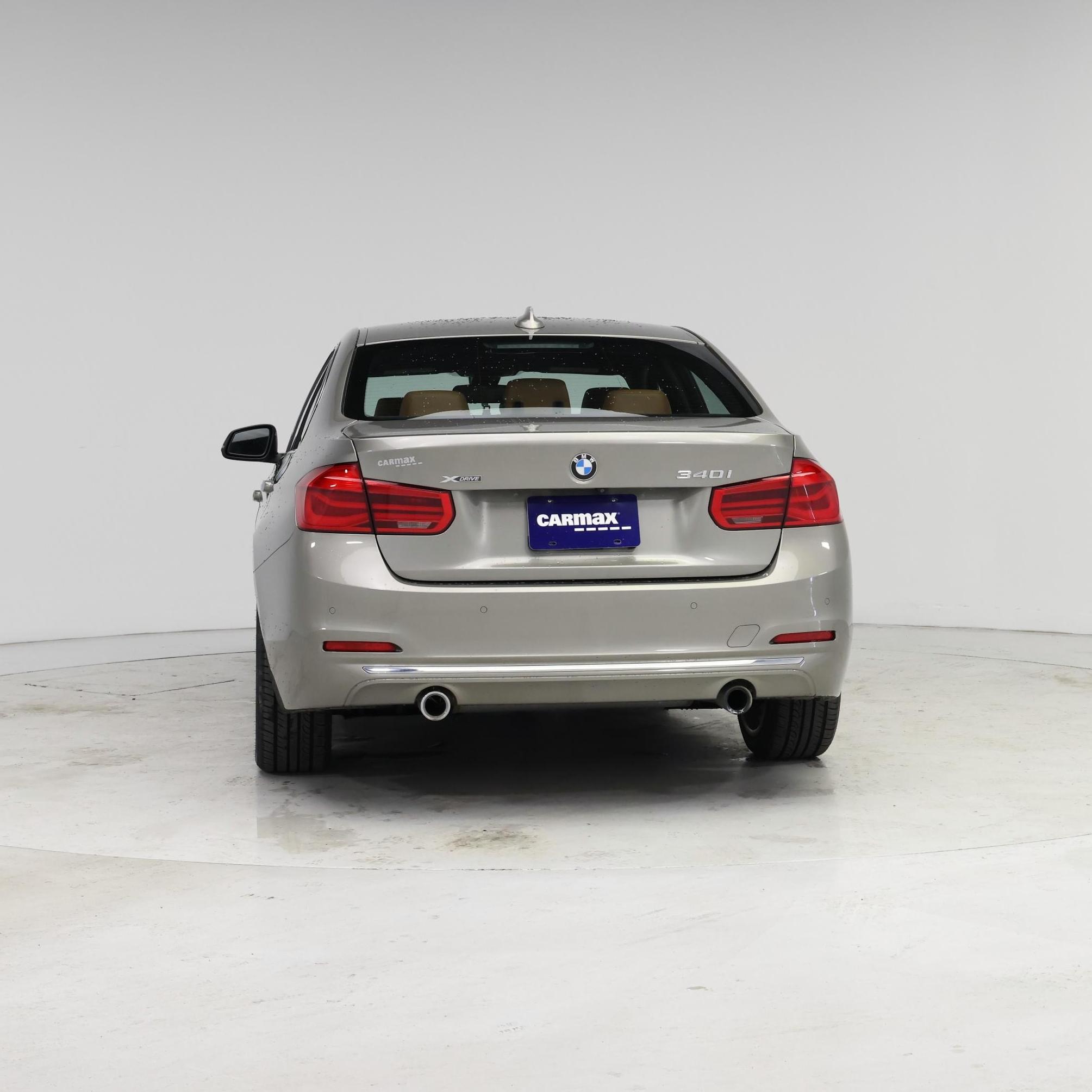 Thumbnail: 2016 BMW 3 Series - 6