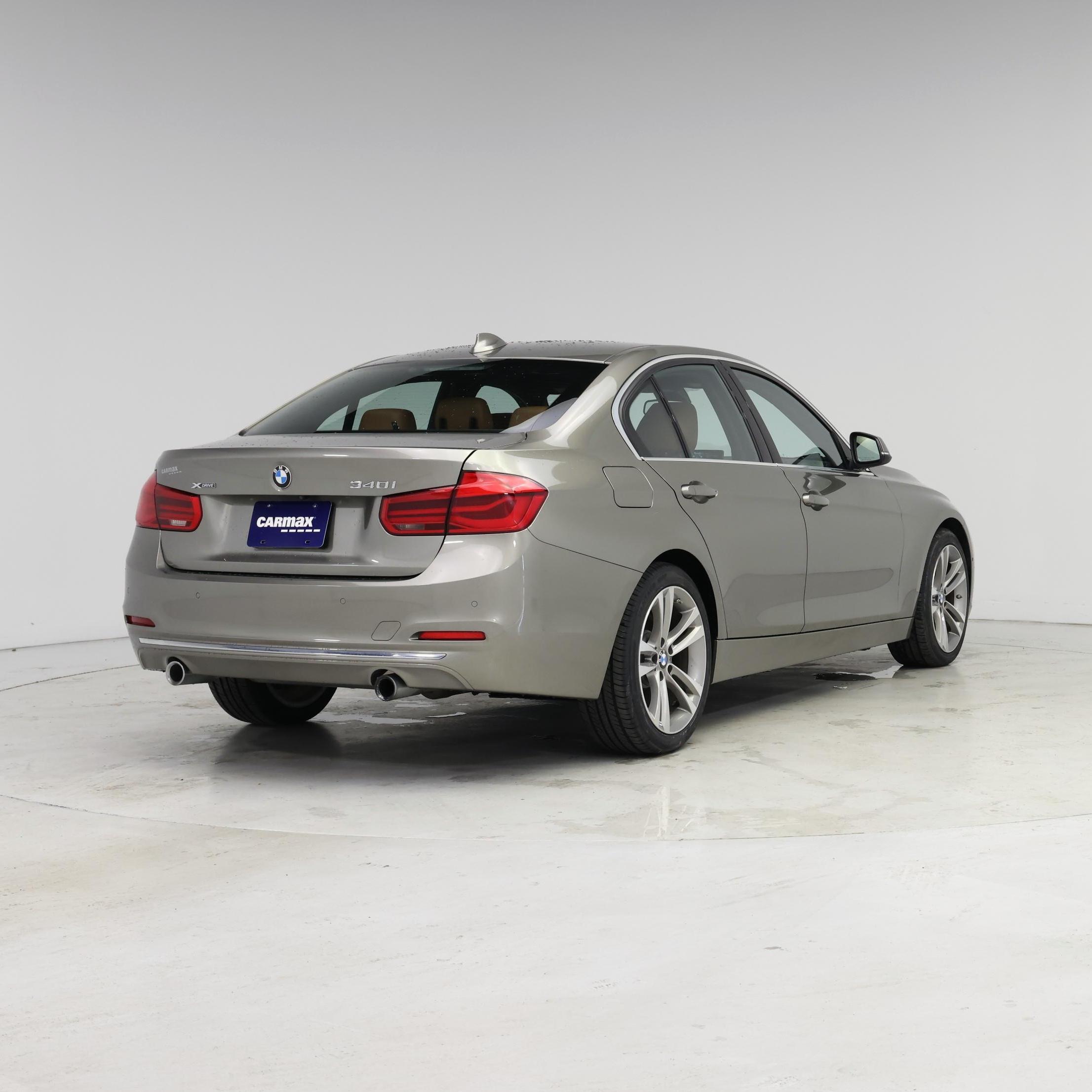 Thumbnail: 2016 BMW 3 Series - 8