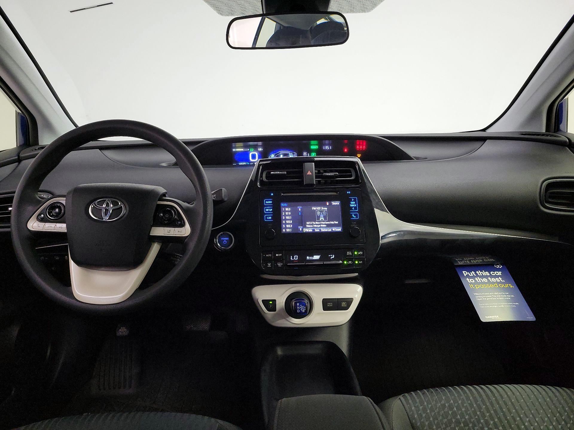 Thumbnail: 2018 Toyota Prius - 9