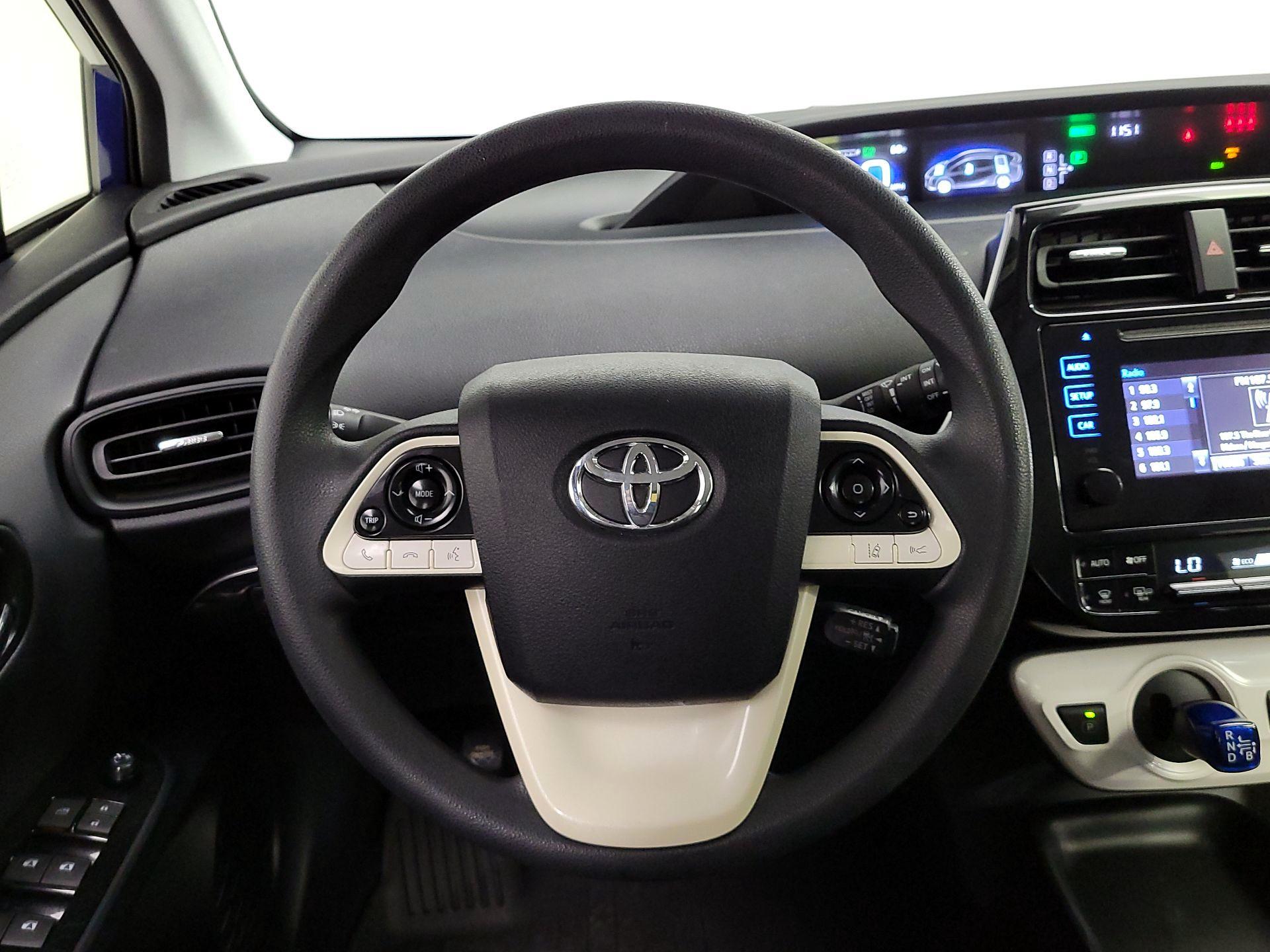 Thumbnail: 2018 Toyota Prius - 10