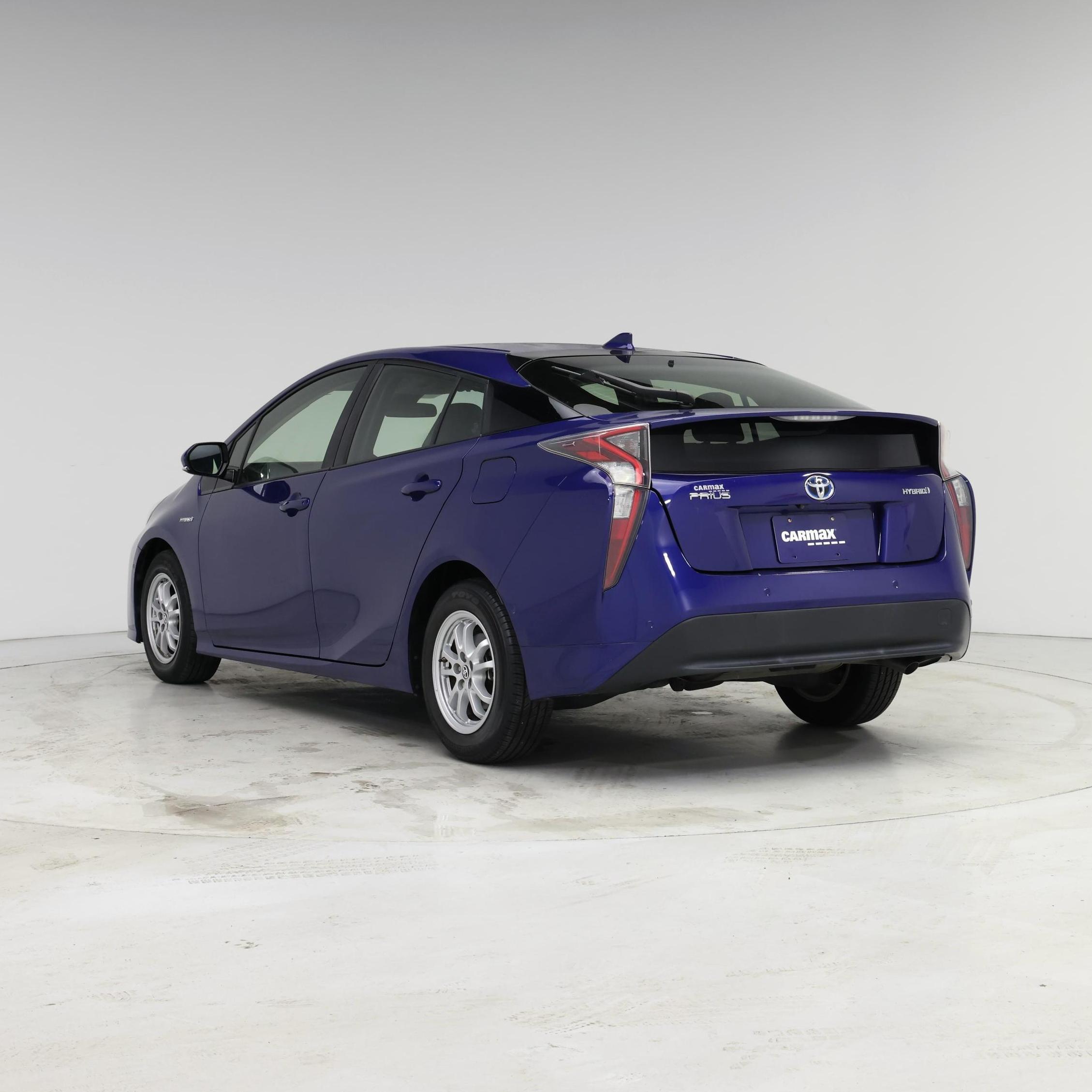 Thumbnail: 2018 Toyota Prius - 2