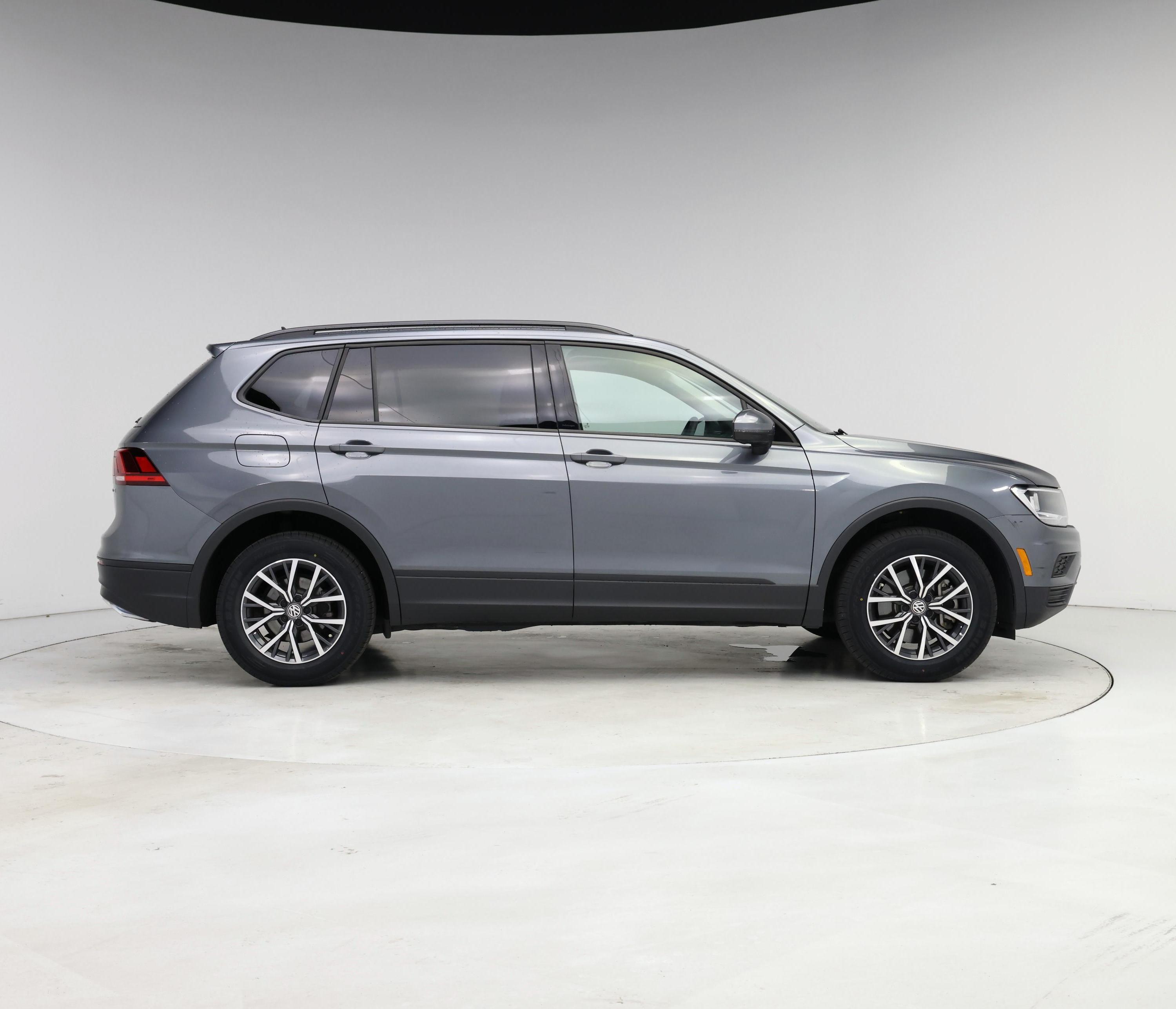 Thumbnail: 2021 Volkswagen Tiguan - 7