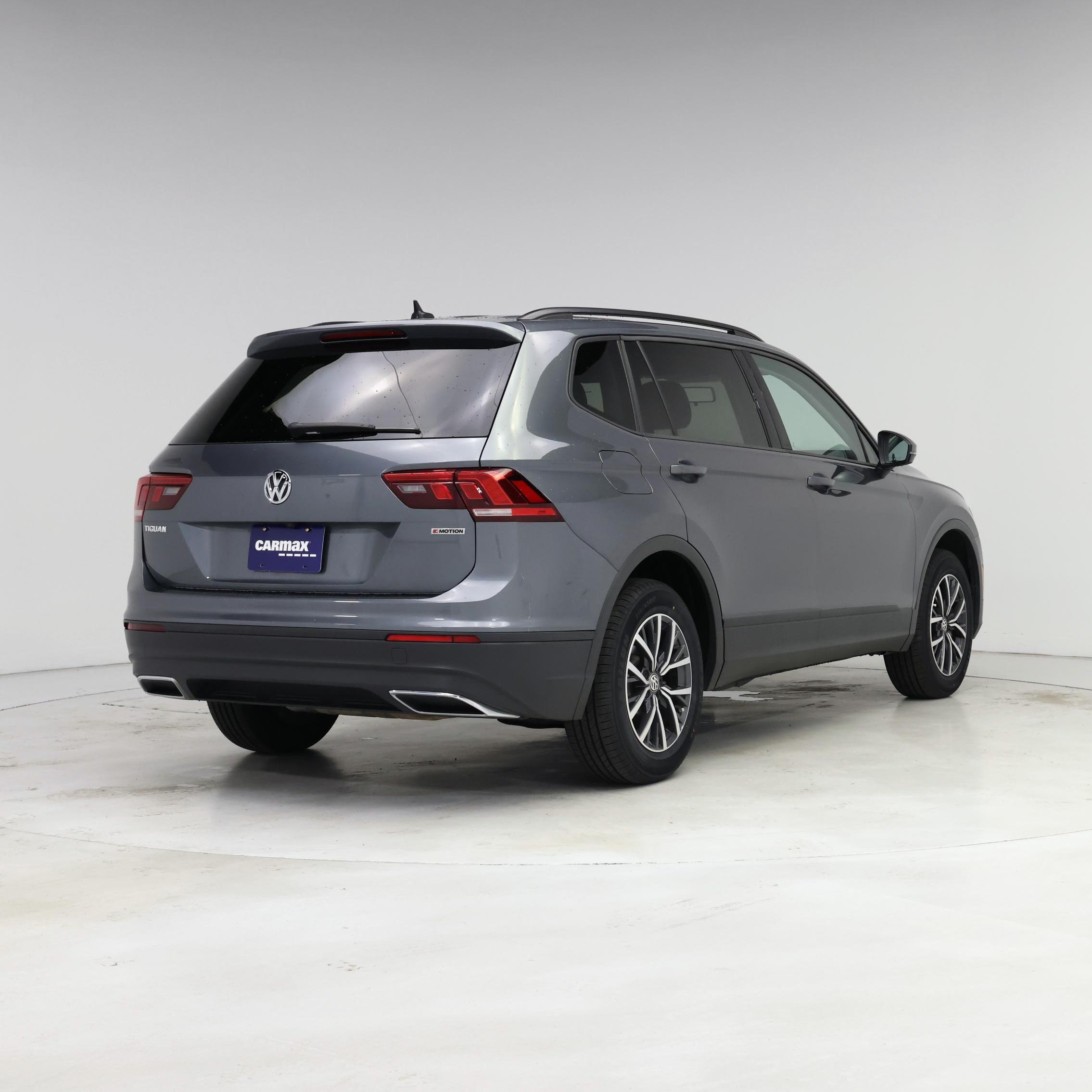 Thumbnail: 2021 Volkswagen Tiguan - 8