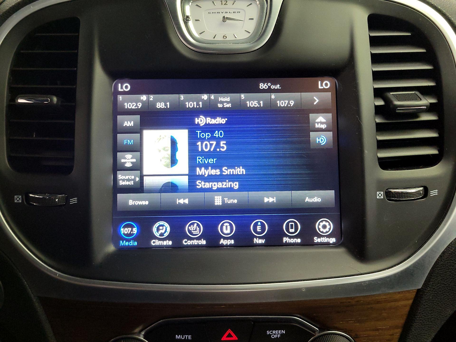 Thumbnail: 2020 Chrysler 300 - 16