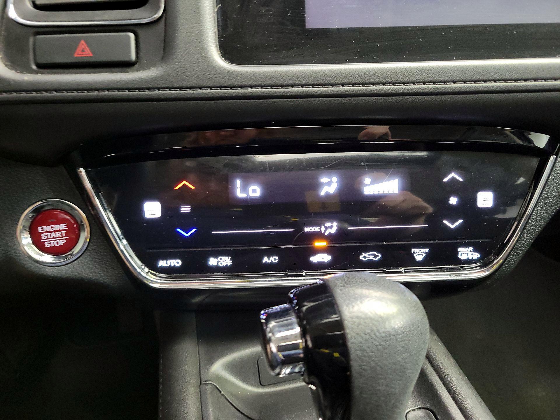 Thumbnail: 2016 Honda HR-V - 16
