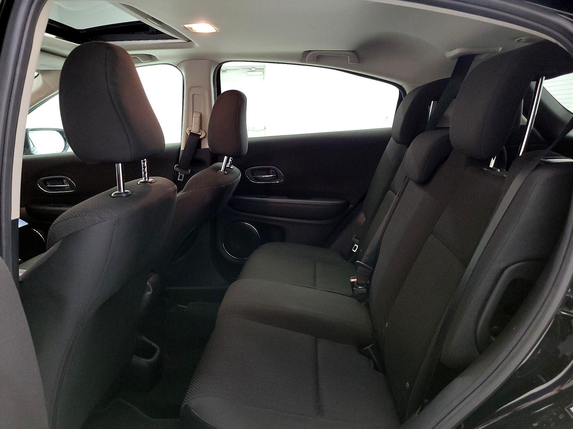 Thumbnail: 2016 Honda HR-V - 20