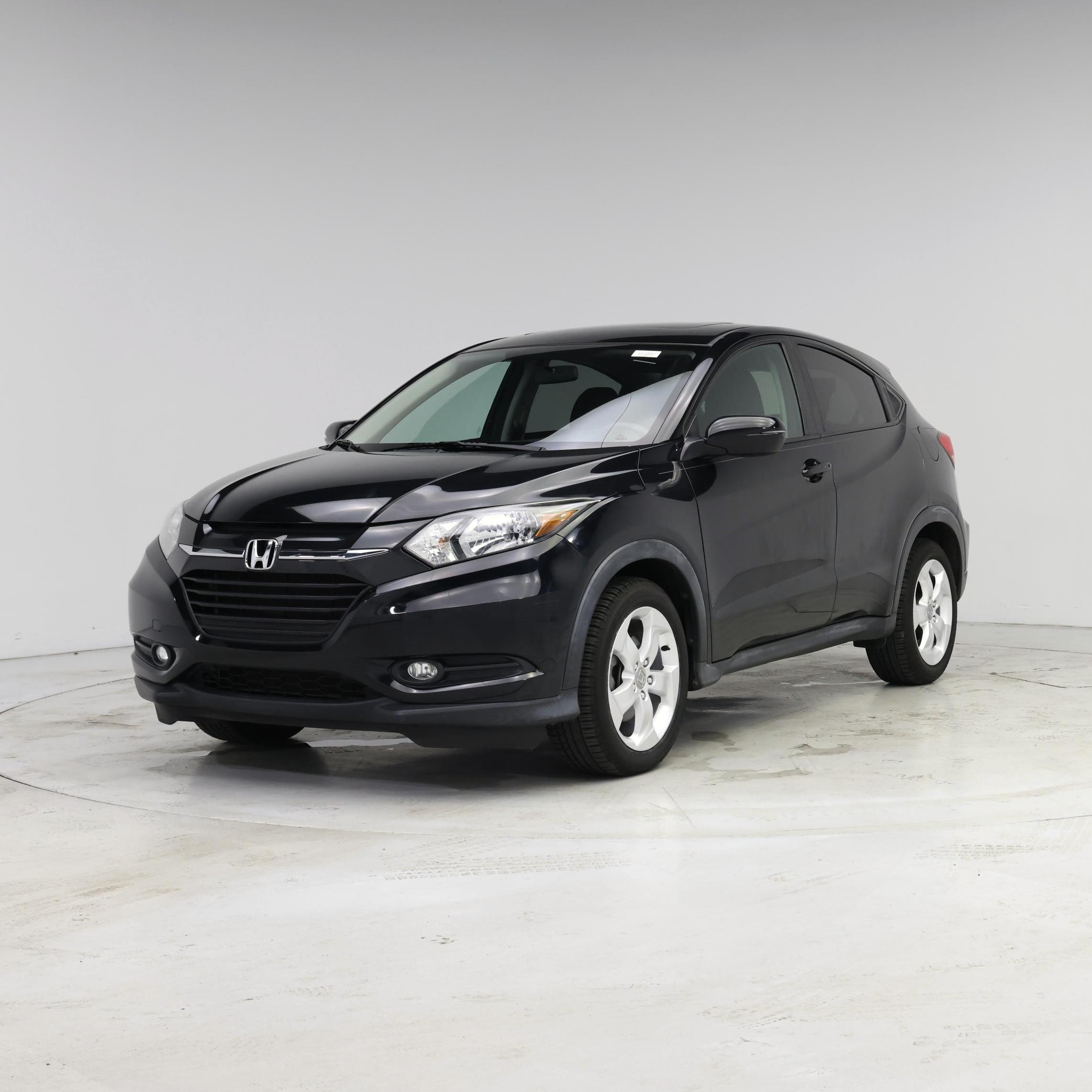 Thumbnail: 2016 Honda HR-V - 4