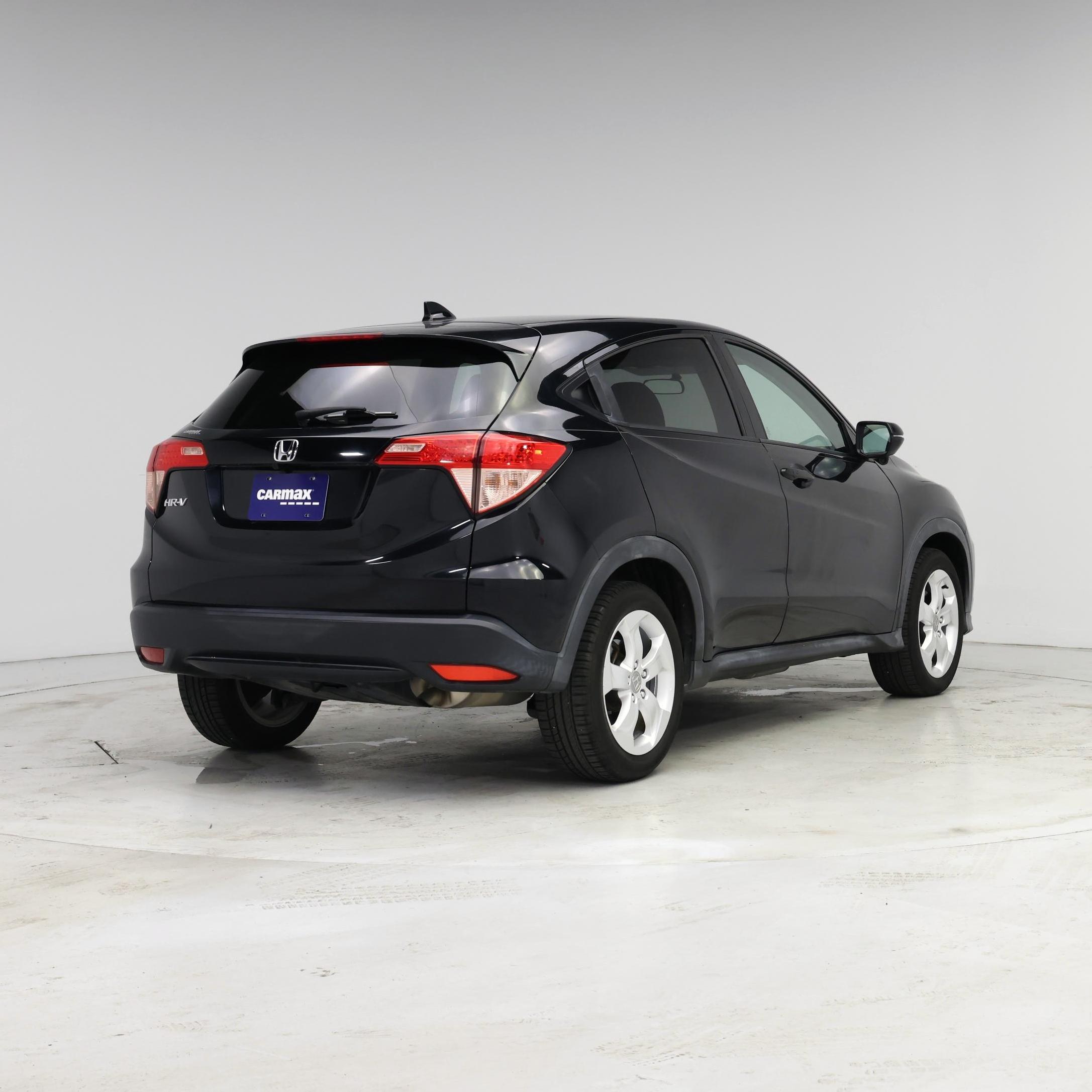 Thumbnail: 2016 Honda HR-V - 8