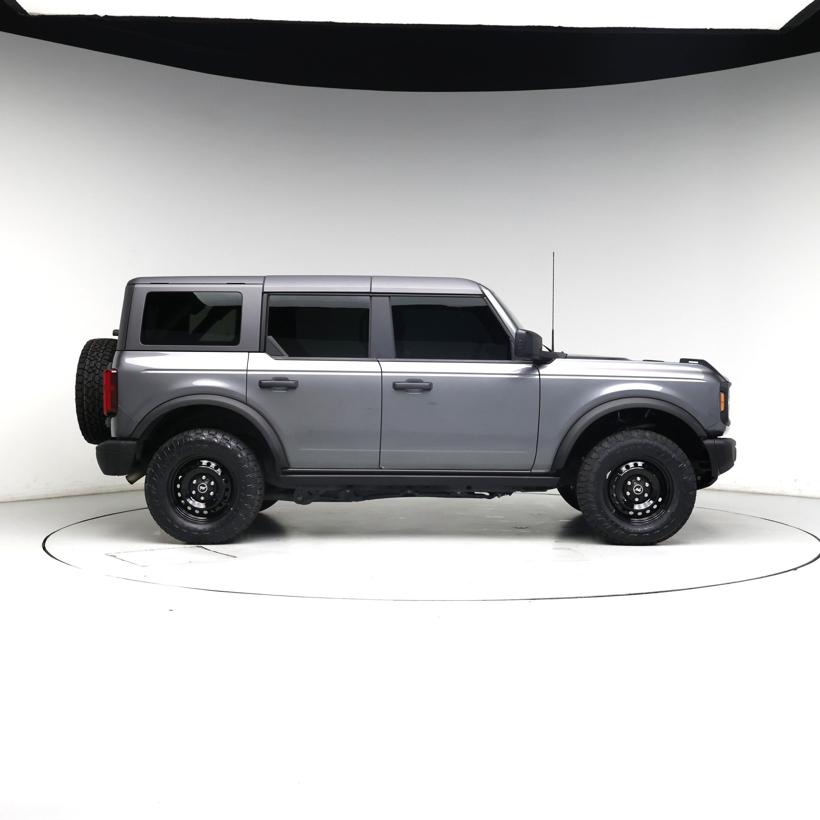 Thumbnail: 2022 Ford Bronco - 7