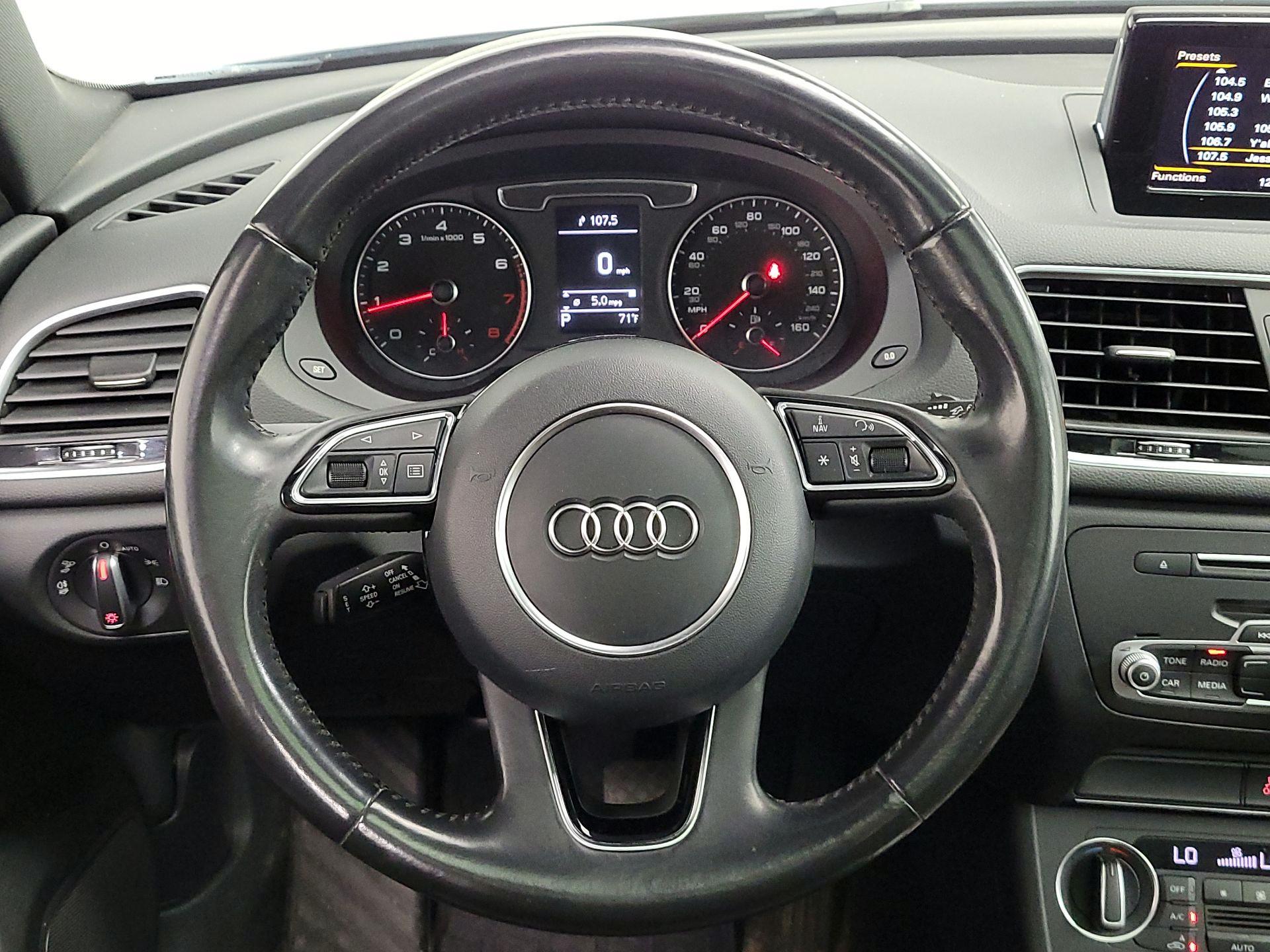 Thumbnail: 2017 Audi Q3 - 10