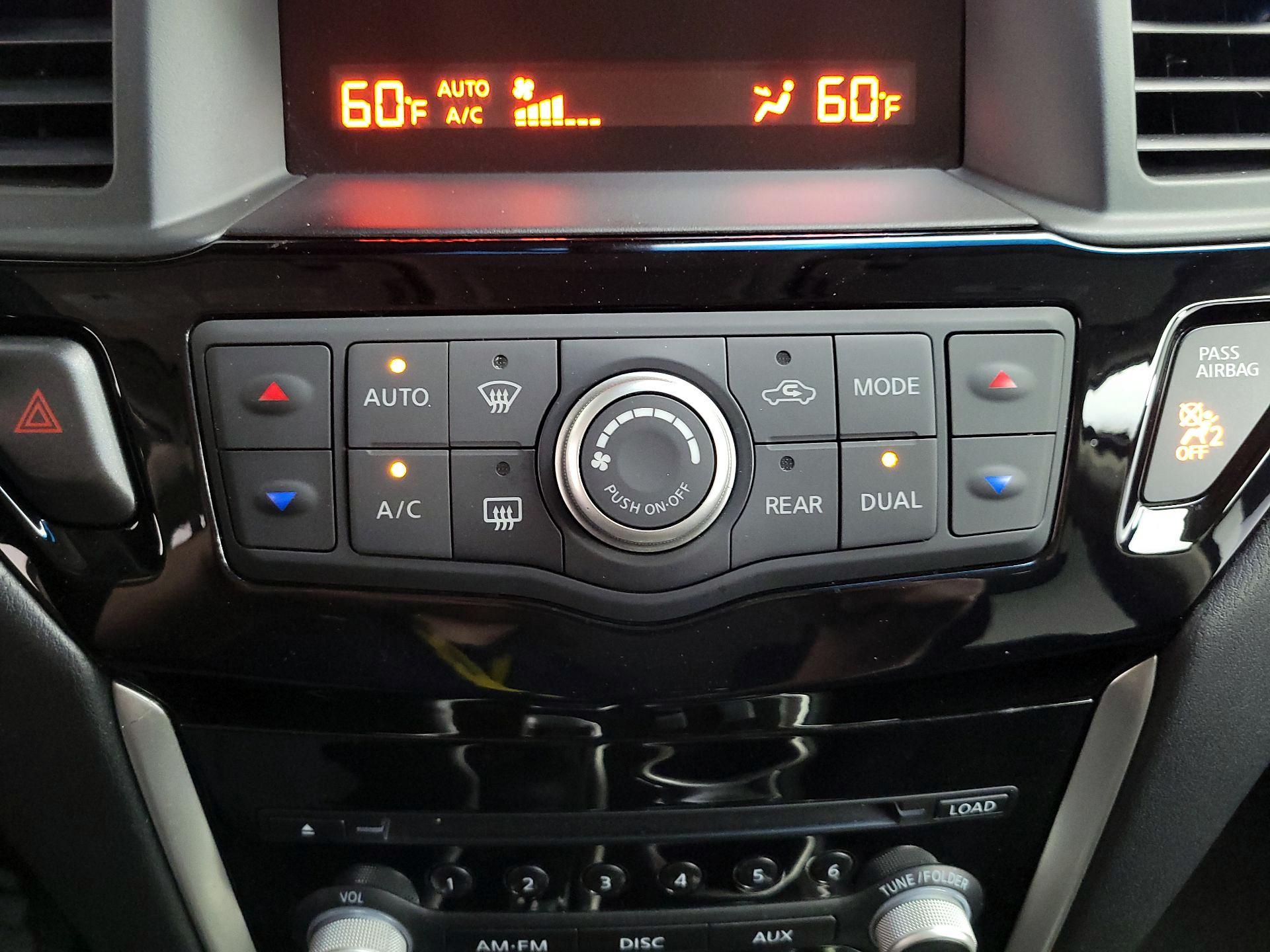 Thumbnail: 2015 Nissan Pathfinder - 15