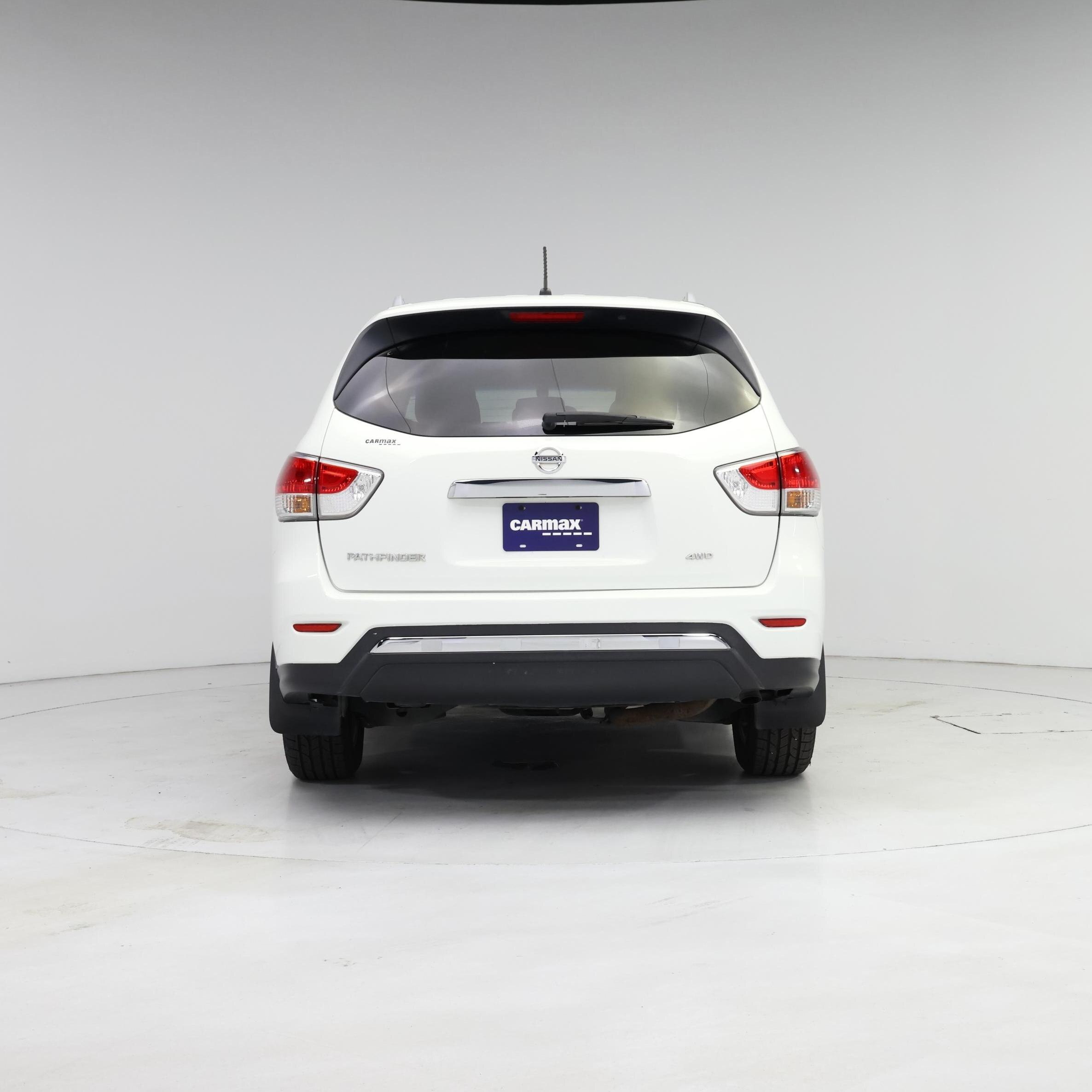 Thumbnail: 2015 Nissan Pathfinder - 6