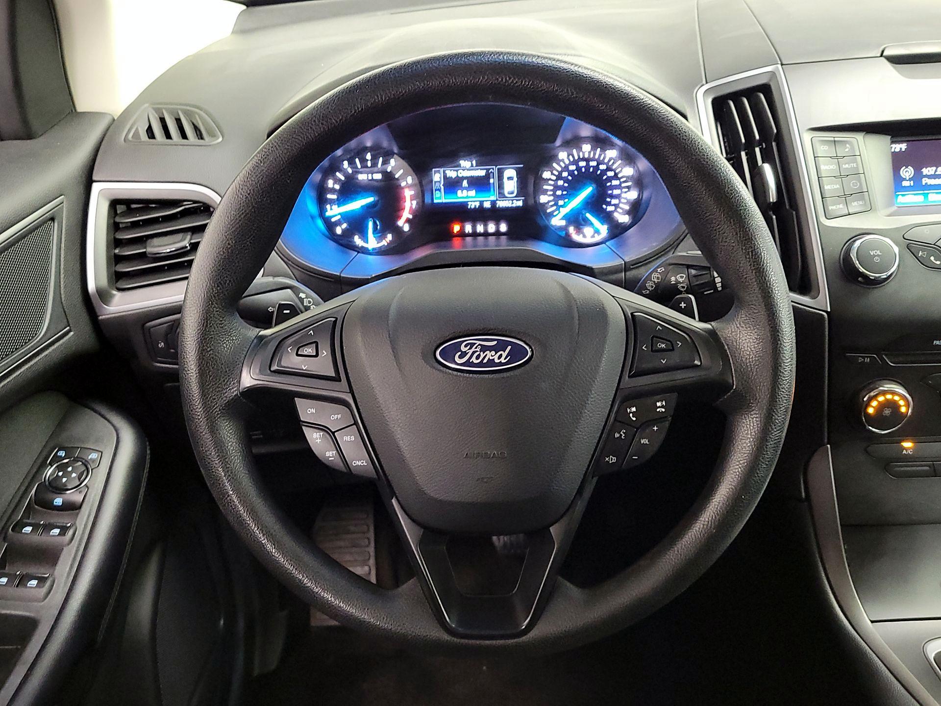 Thumbnail: 2018 Ford Edge - 10