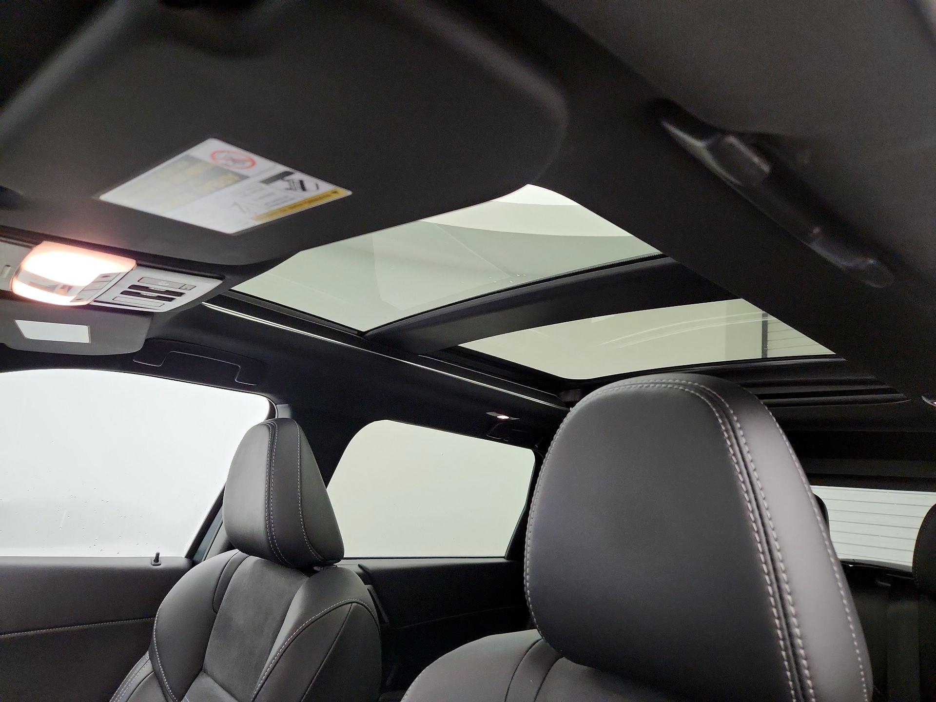 Thumbnail: 2024 Mitsubishi Outlander - 20