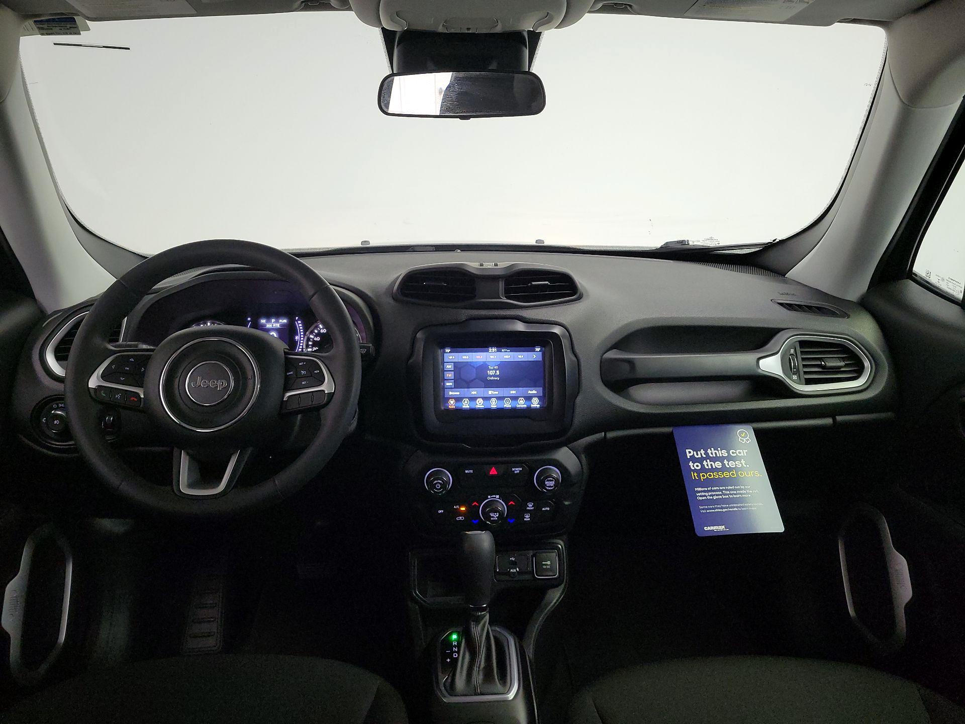 Thumbnail: 2018 Jeep Renegade - 9