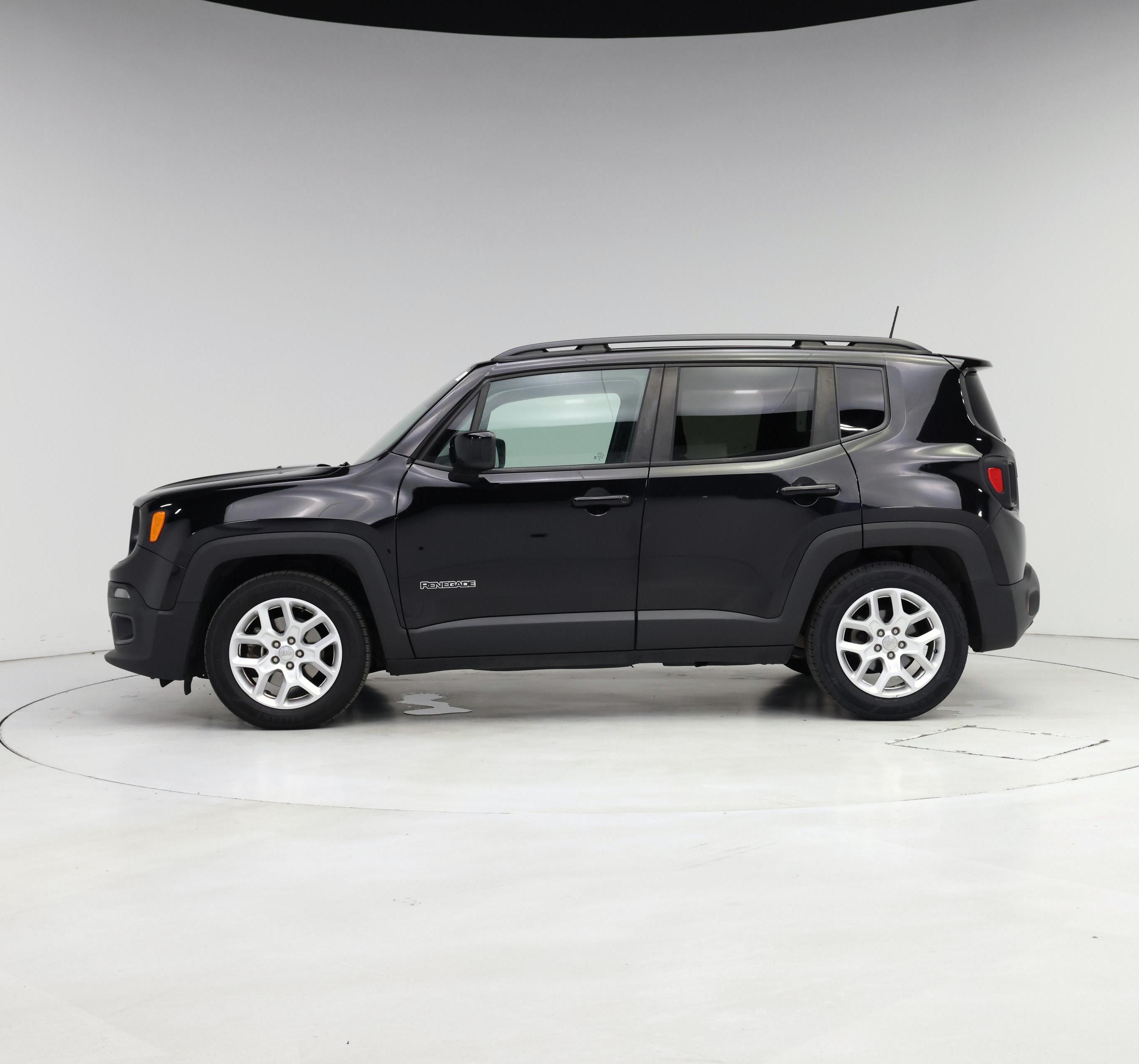 Thumbnail: 2018 Jeep Renegade - 3