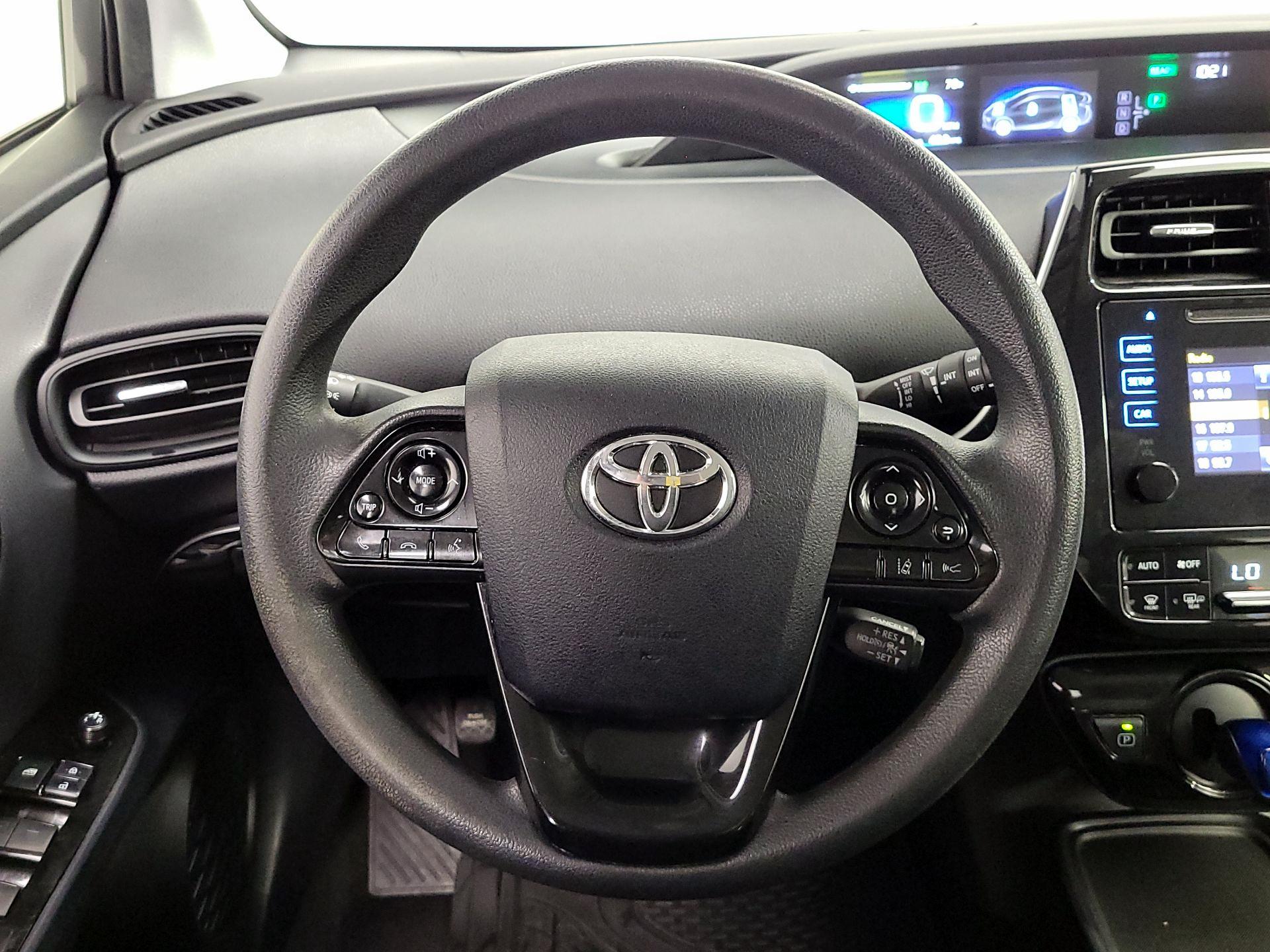 Thumbnail: 2019 Toyota Prius - 10