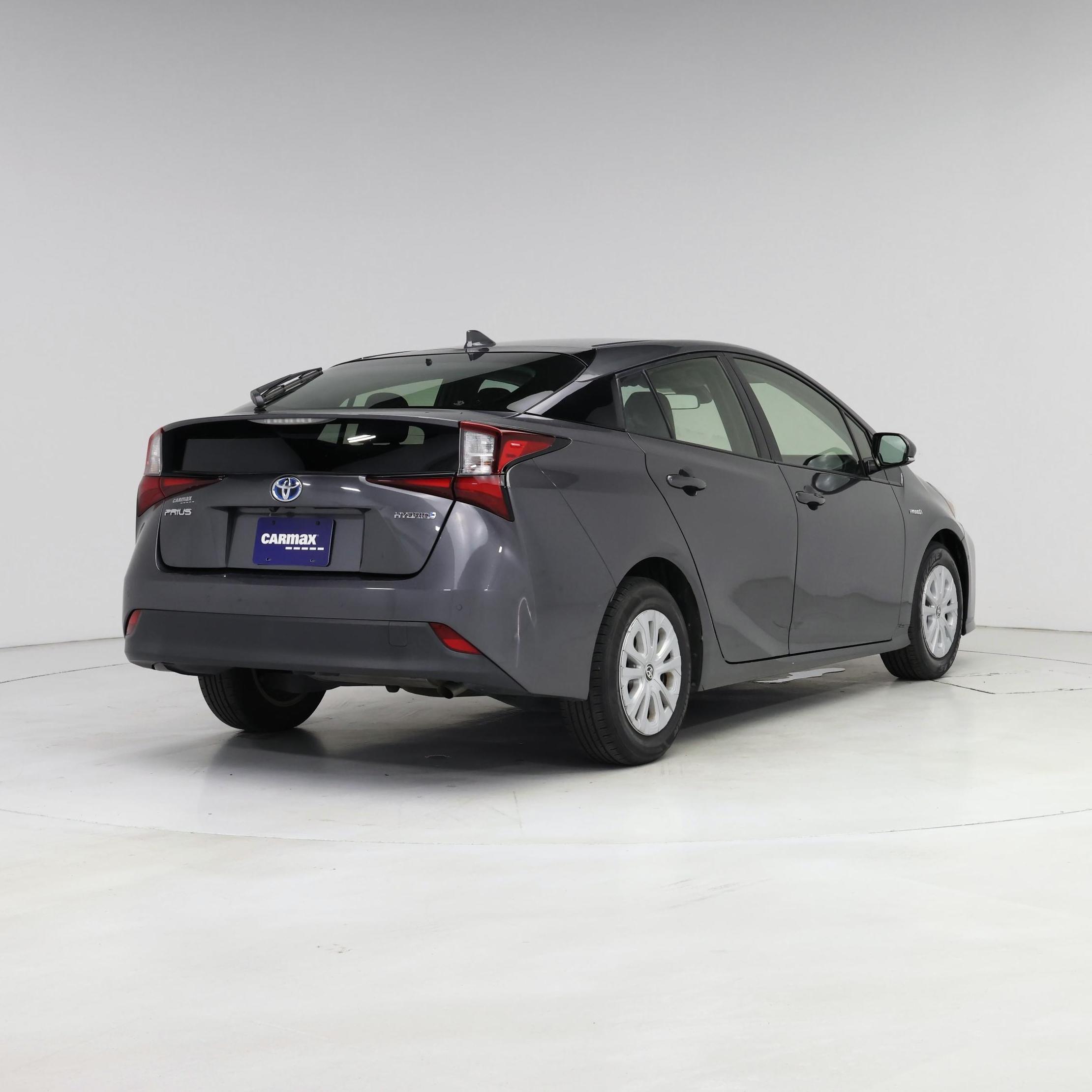Thumbnail: 2019 Toyota Prius - 8