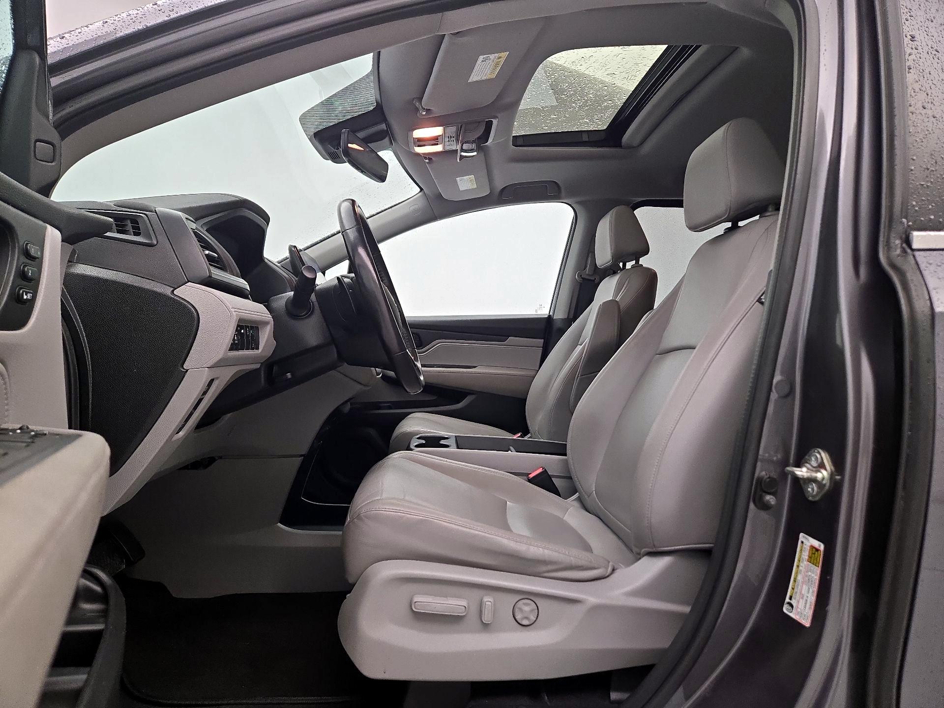 Thumbnail: 2019 Honda Odyssey - 11