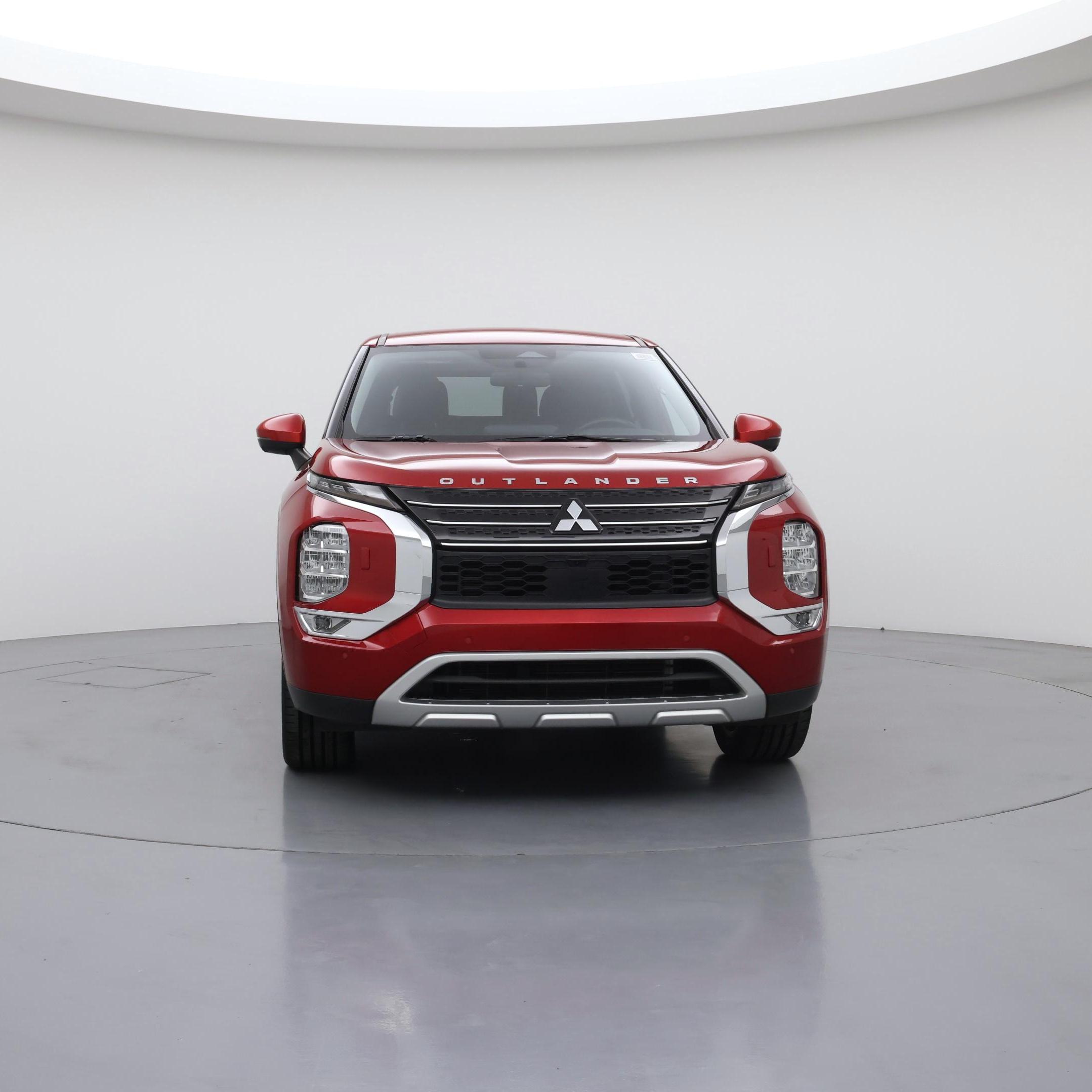 Thumbnail: 2023 Mitsubishi Outlander - 5