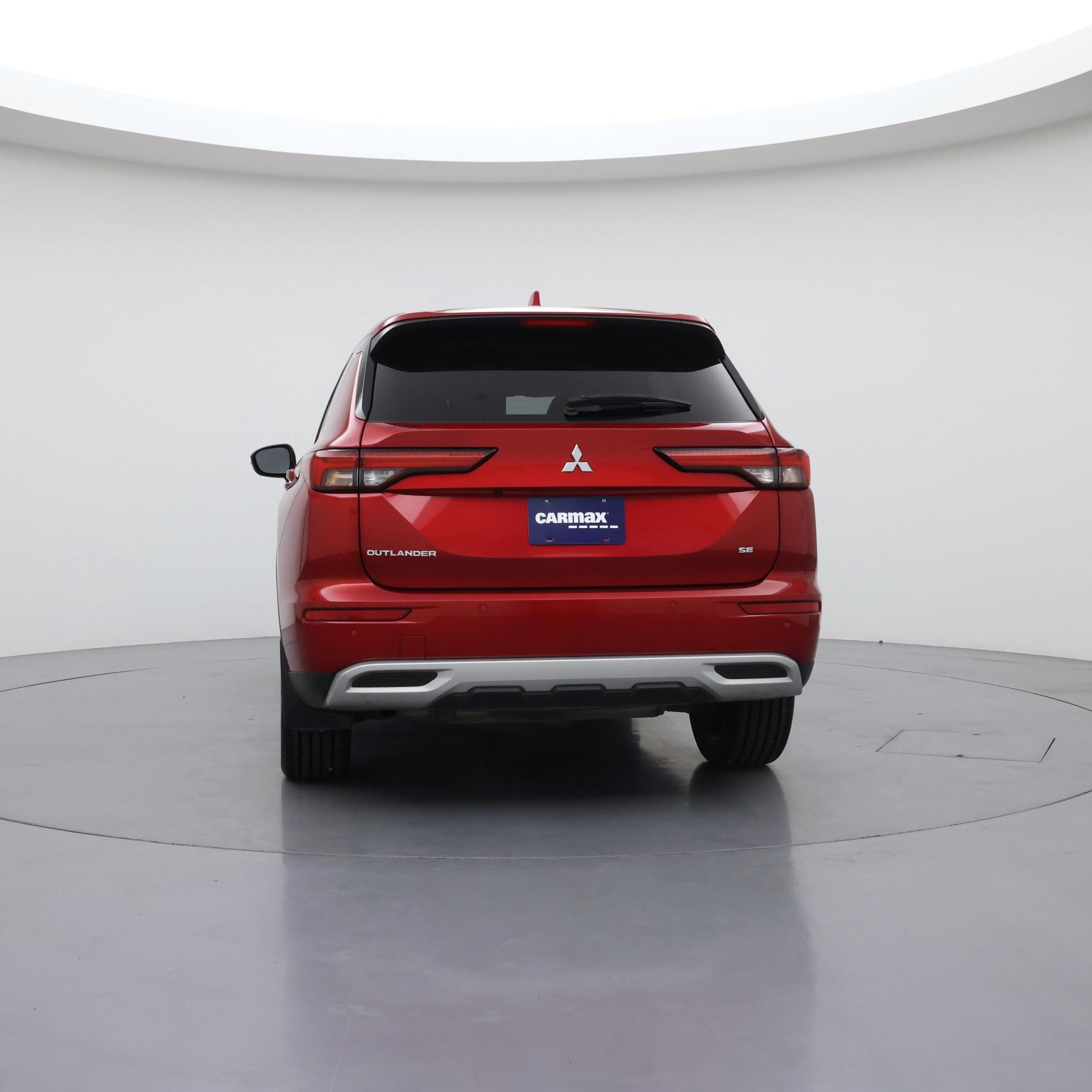Thumbnail: 2023 Mitsubishi Outlander - 6