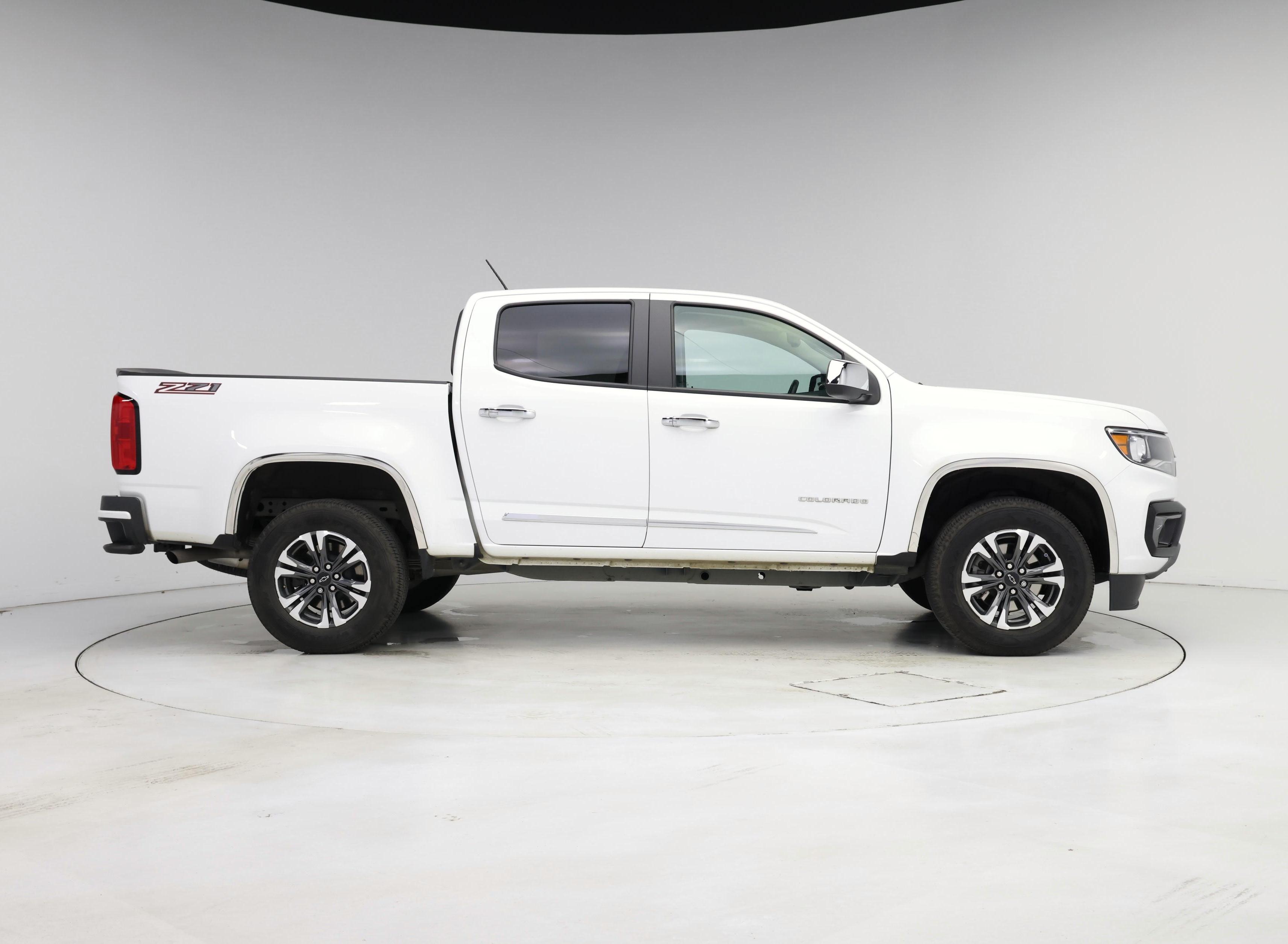 Thumbnail: 2022 Chevrolet Colorado - 7