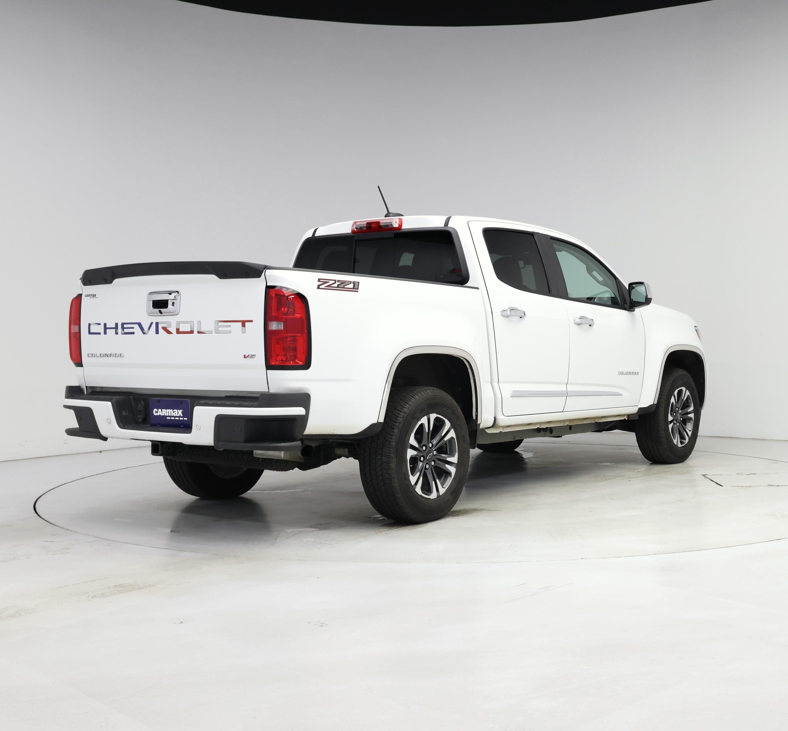 Thumbnail: 2022 Chevrolet Colorado - 8