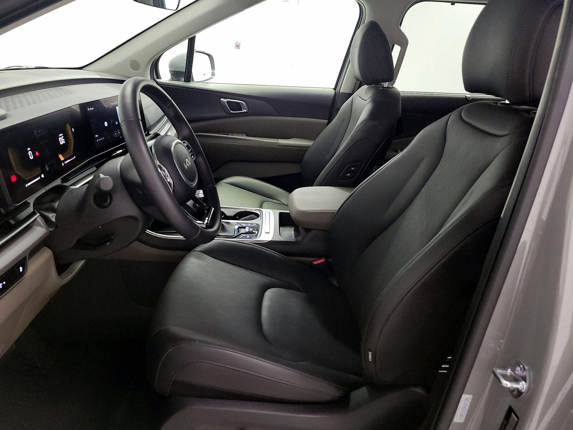 Thumbnail: 2025 Kia Carnival - 11