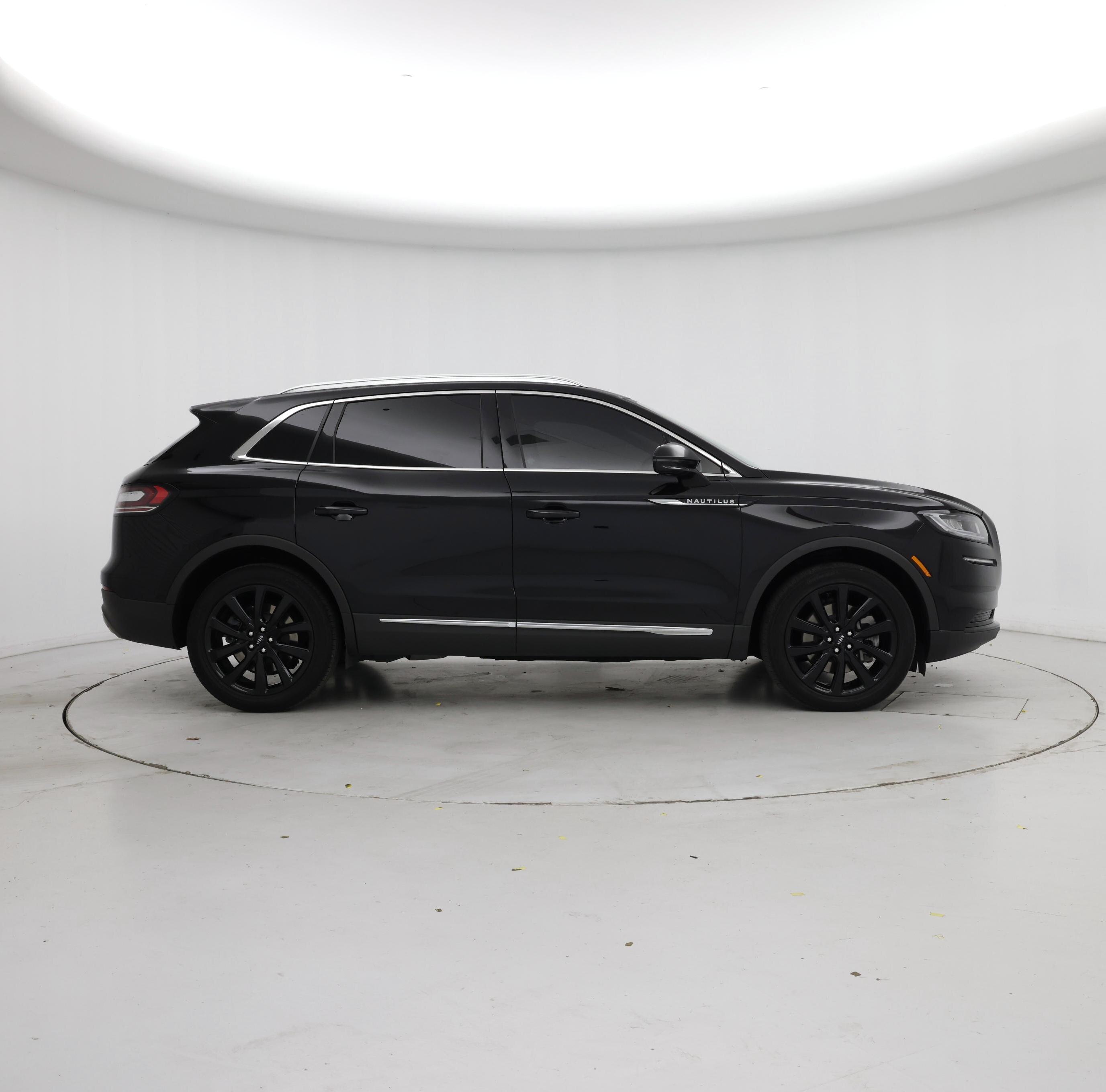Thumbnail: 2023 Lincoln Nautilus - 7