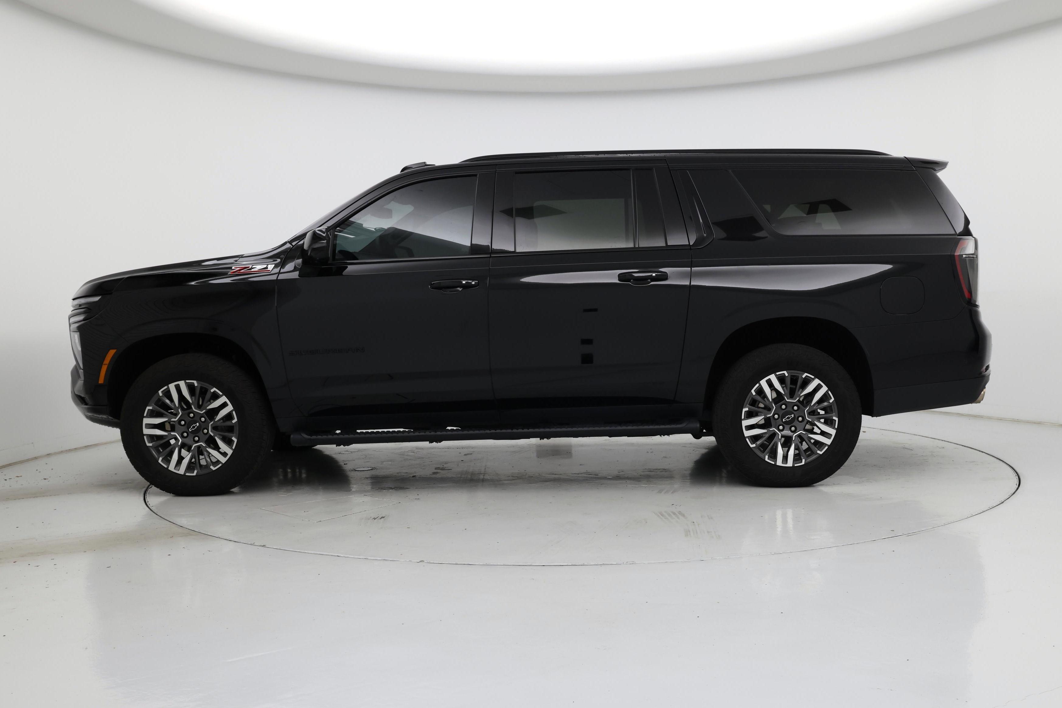 Thumbnail: 2025 Chevrolet Suburban - 3