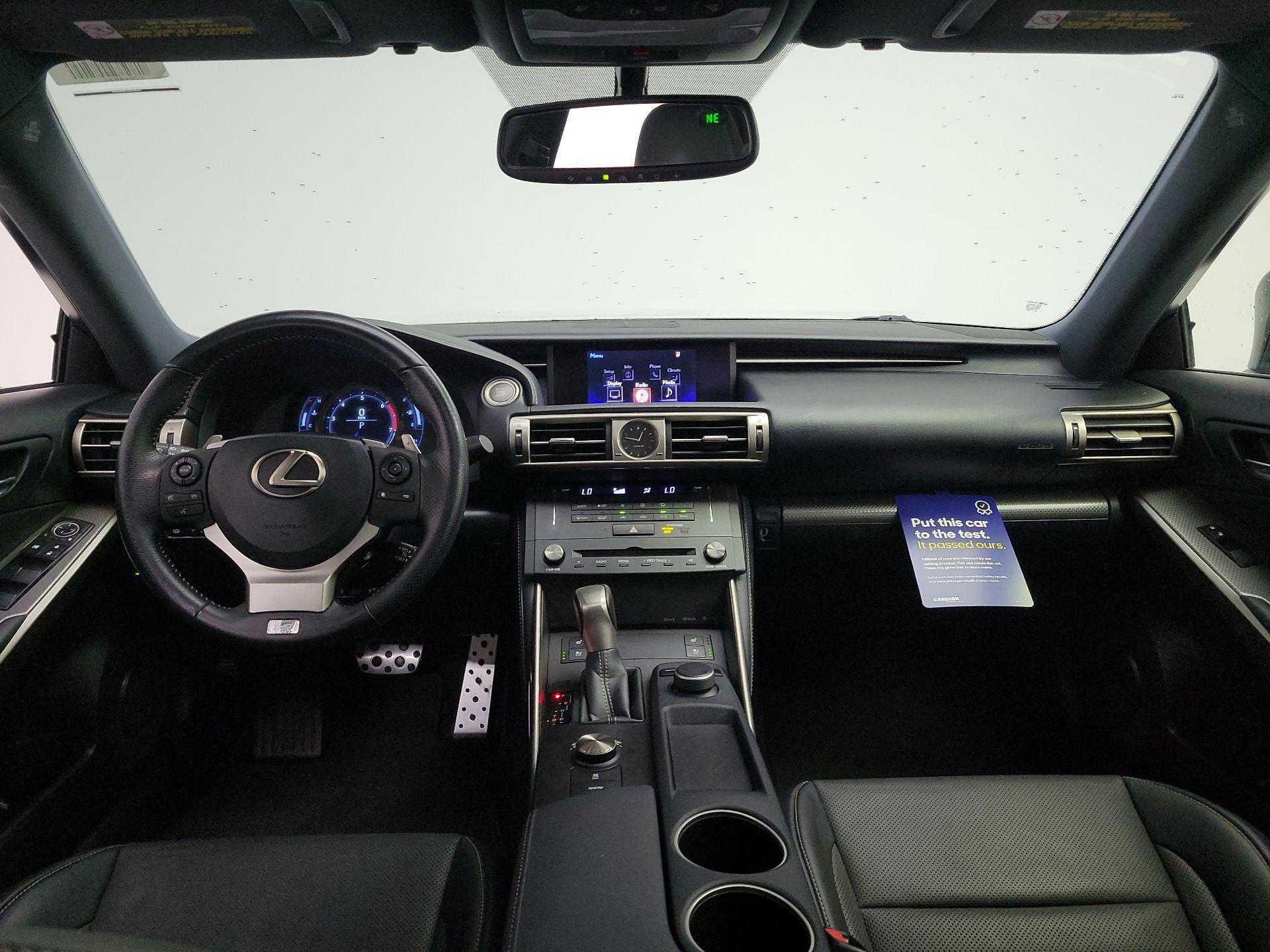 Thumbnail: 2016 Lexus IS - 9