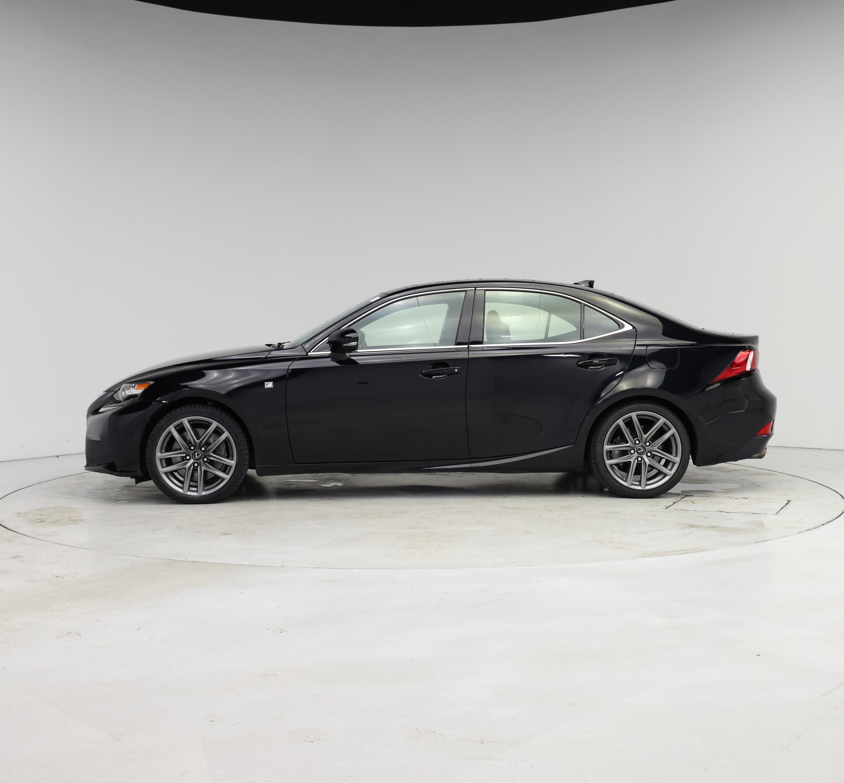 Thumbnail: 2016 Lexus IS - 3