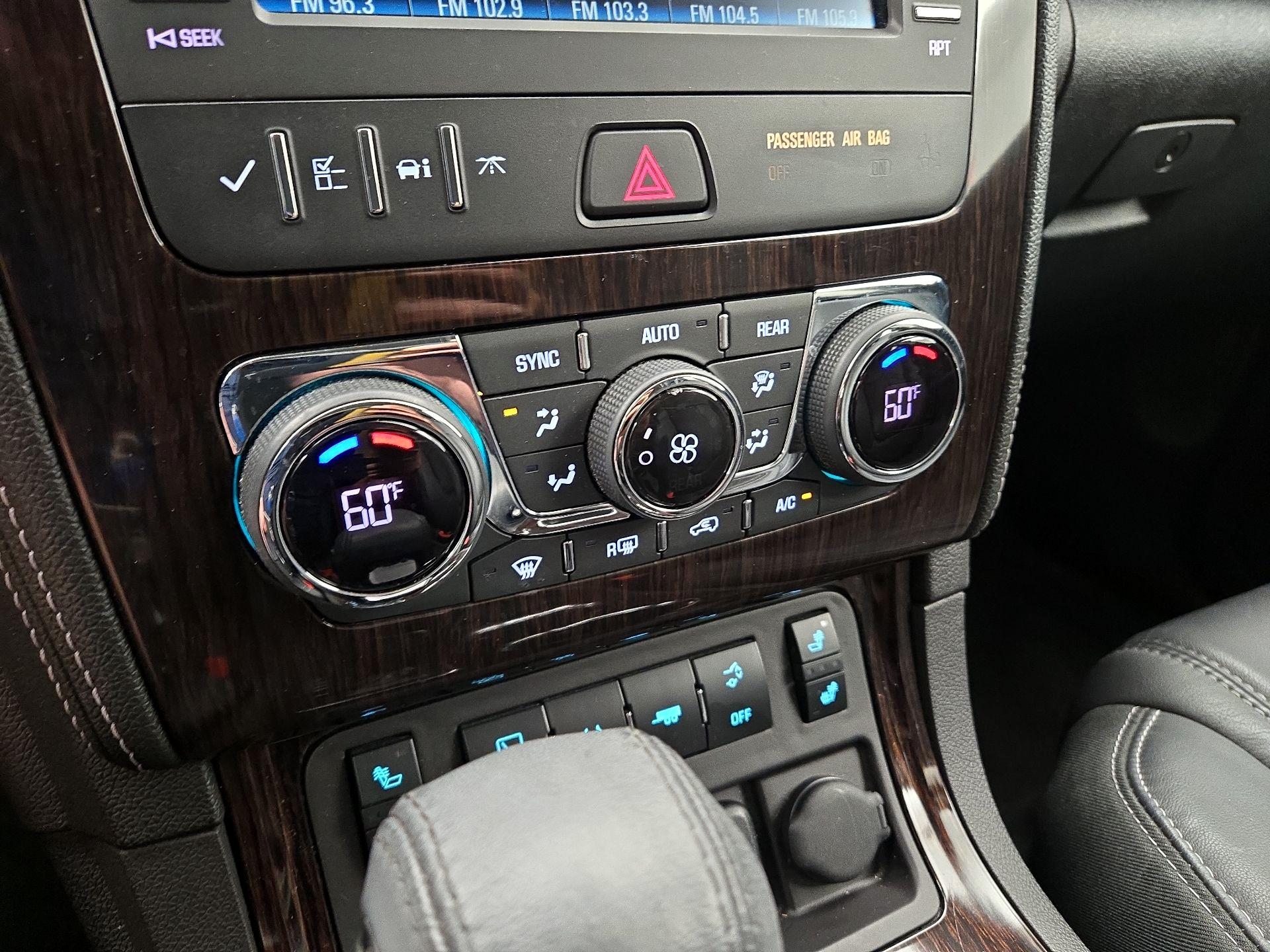 Thumbnail: 2017 Chevrolet Traverse - 17