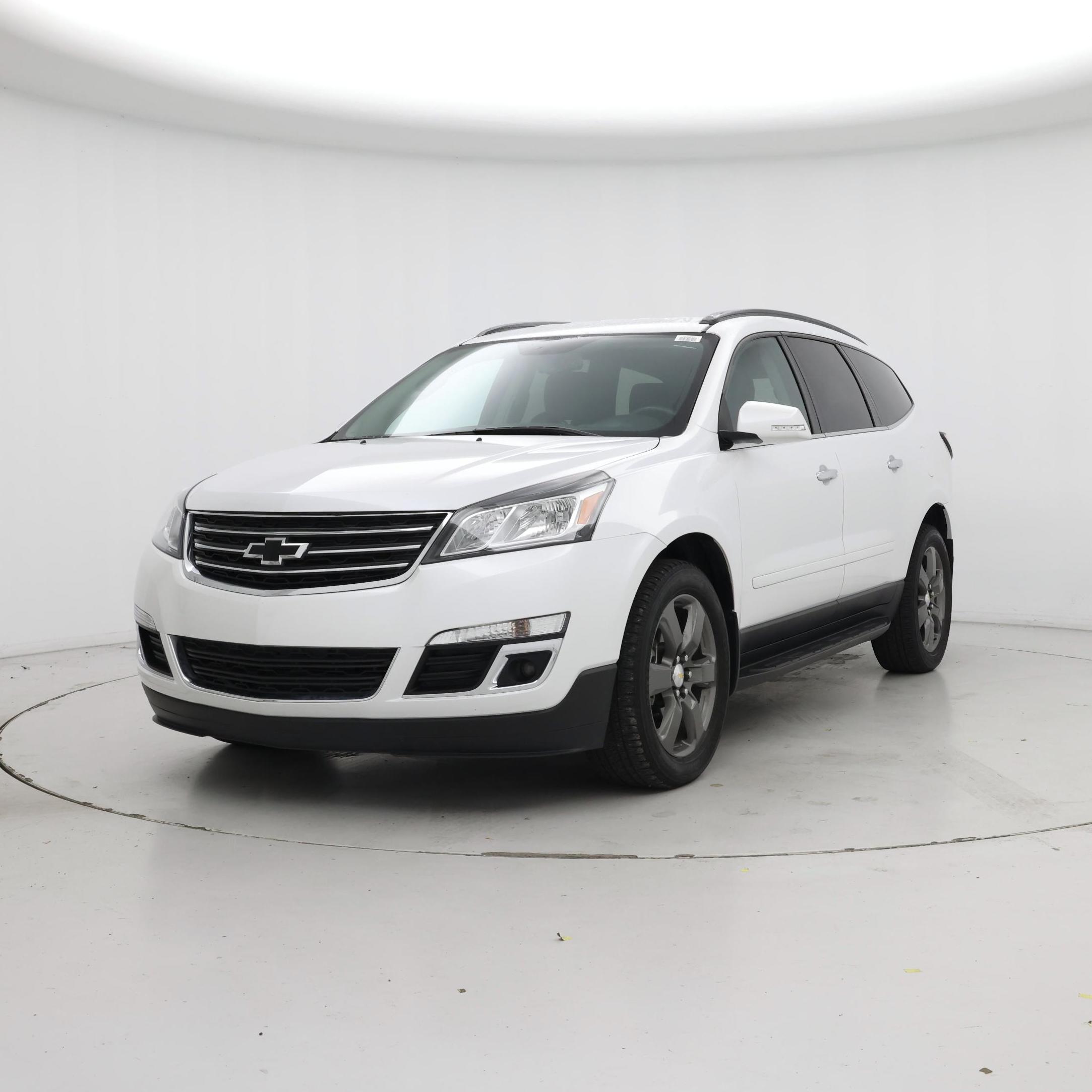 Thumbnail: 2017 Chevrolet Traverse - 4