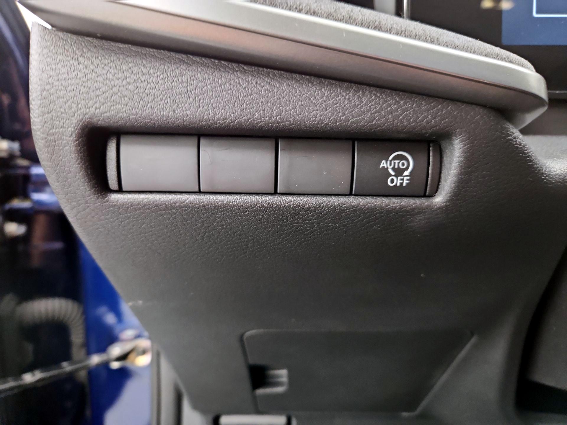 Thumbnail: 2025 Nissan Kicks - 13