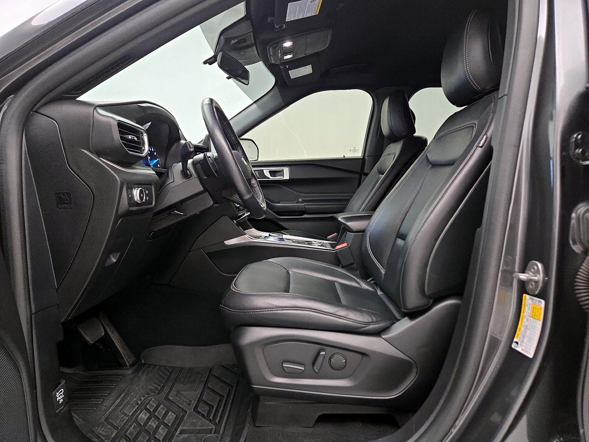 Thumbnail: 2020 Ford Explorer - 11