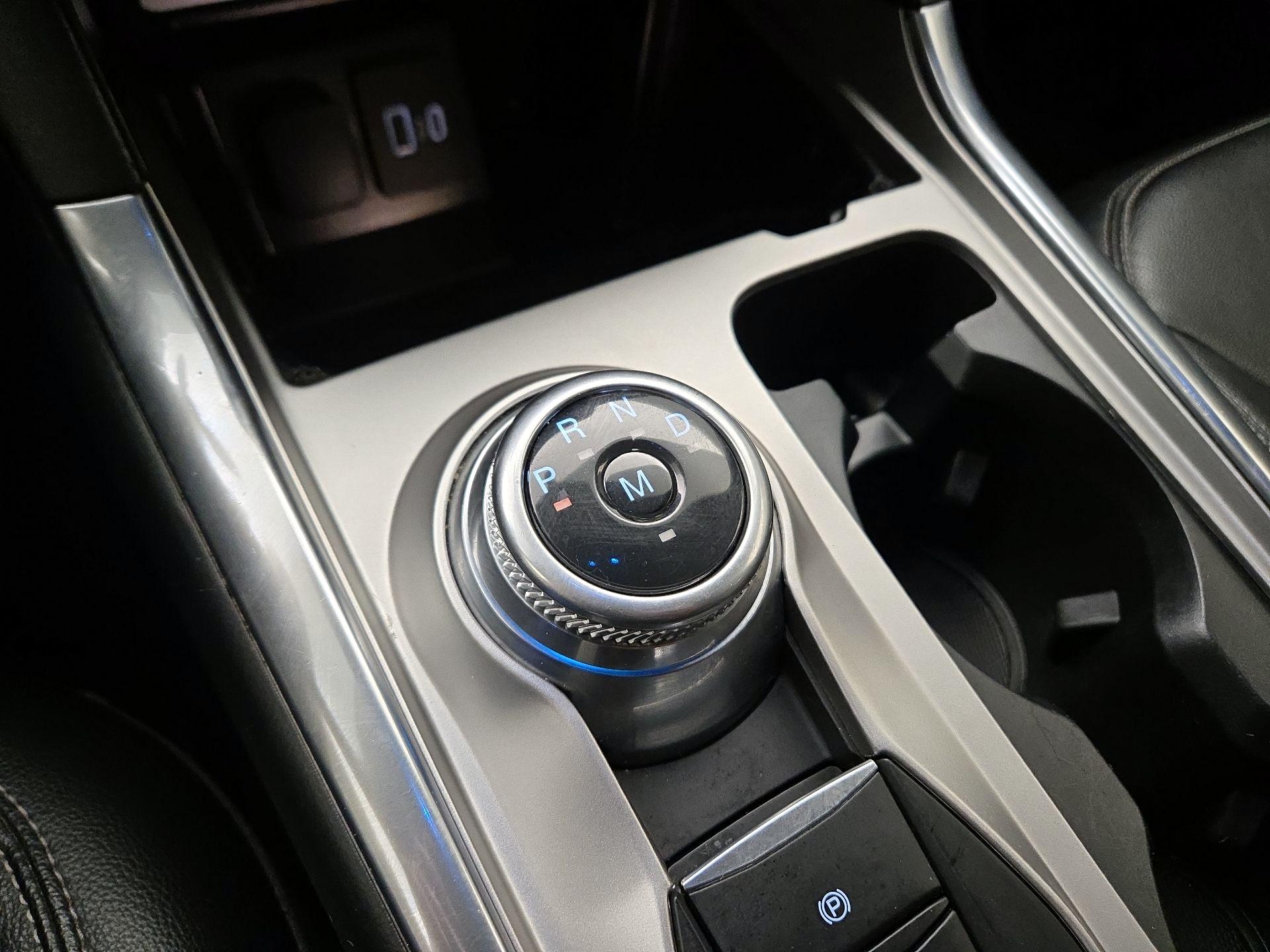 Thumbnail: 2020 Ford Explorer - 17