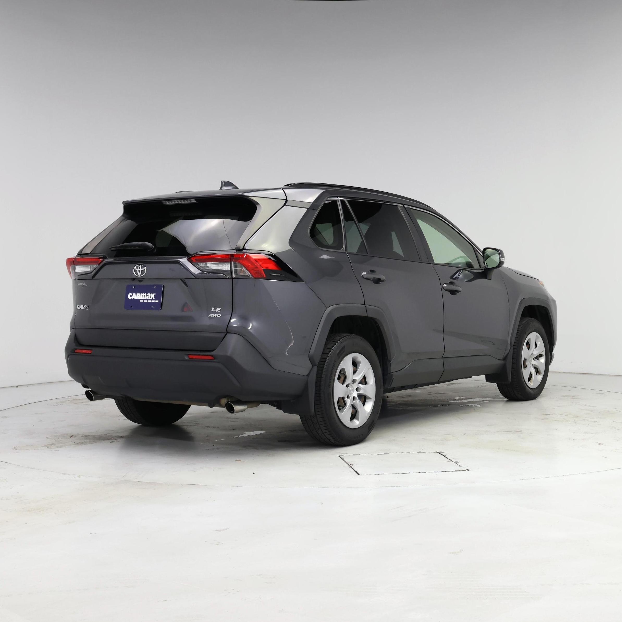 Thumbnail: 2019 Toyota RAV4 - 8