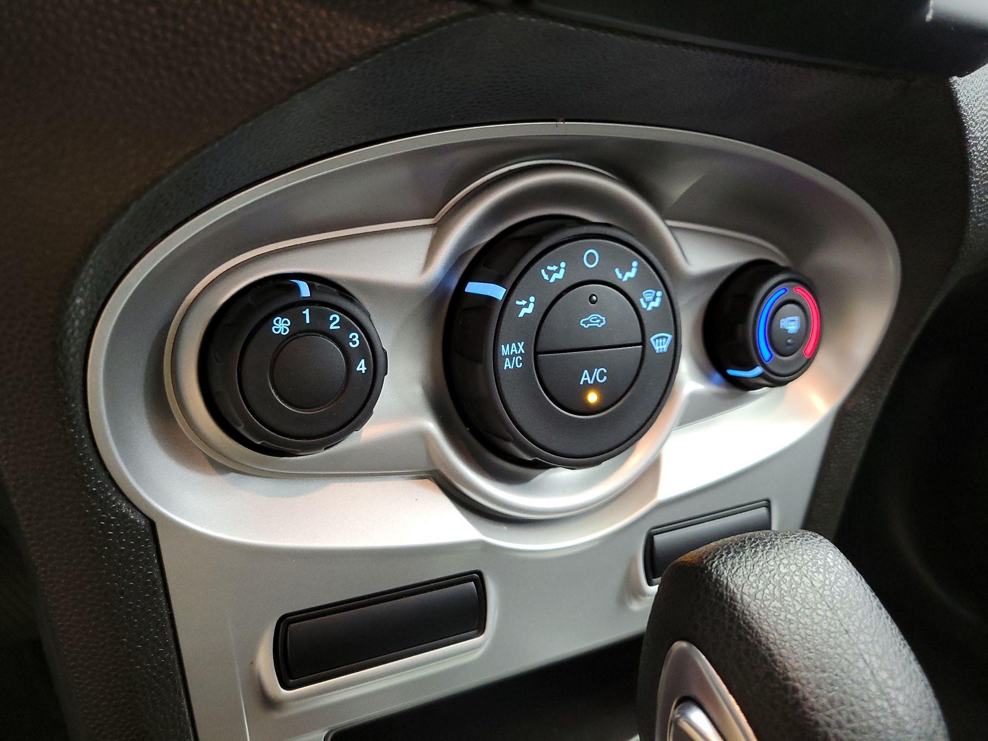 Thumbnail: 2019 Ford Fiesta - 16