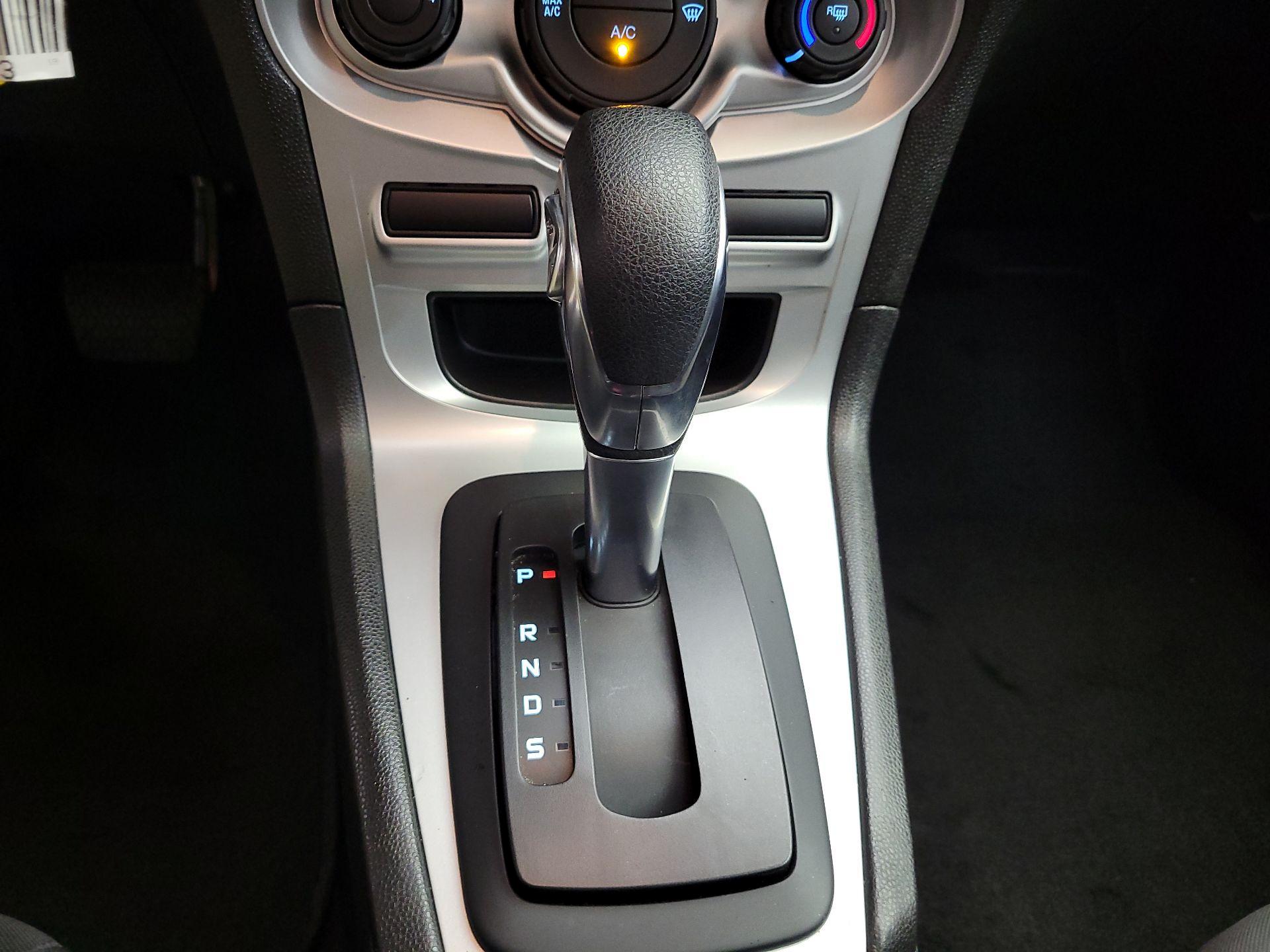 Thumbnail: 2019 Ford Fiesta - 17