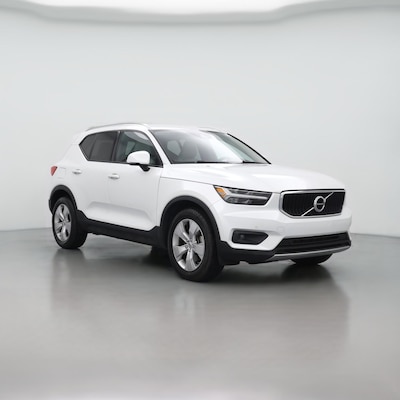 2022 Volvo XC40 T5 Momentum