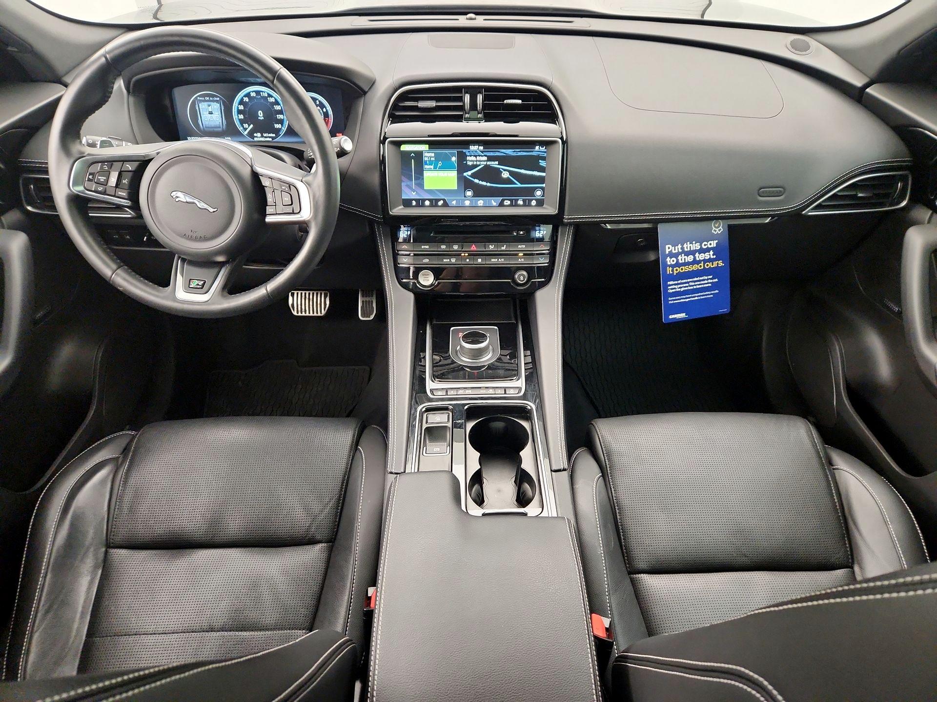 Thumbnail: 2018 Jaguar F-Pace - 9