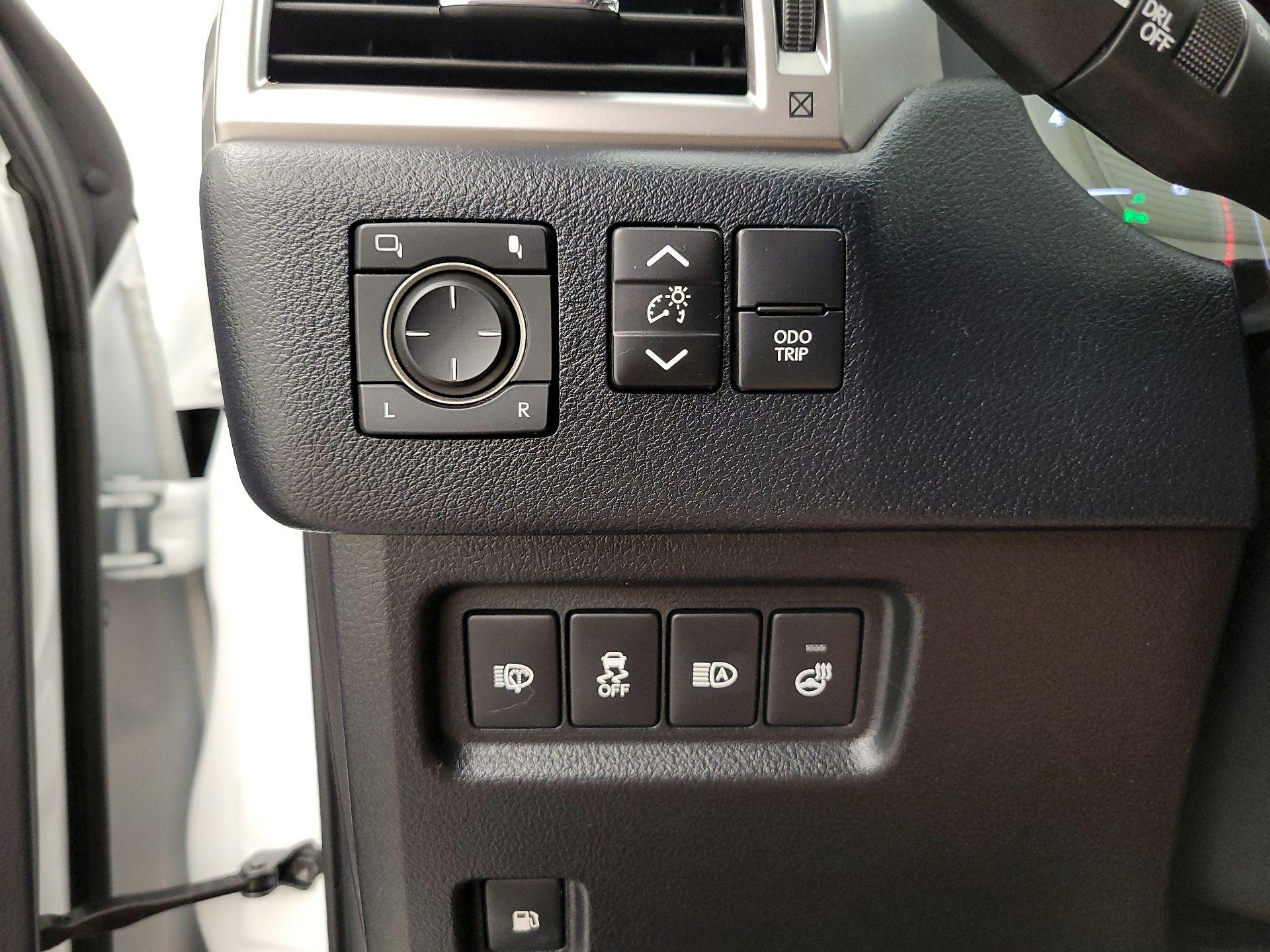 Thumbnail: 2023 Lexus GX - 13
